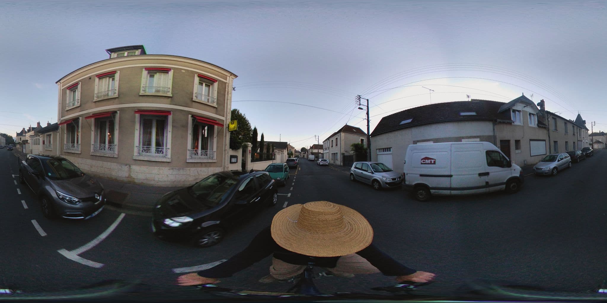 Street view near Hôtel Restaurant La Brèche, Amboise — © geovelo (CC BY-SA · Mapillary)