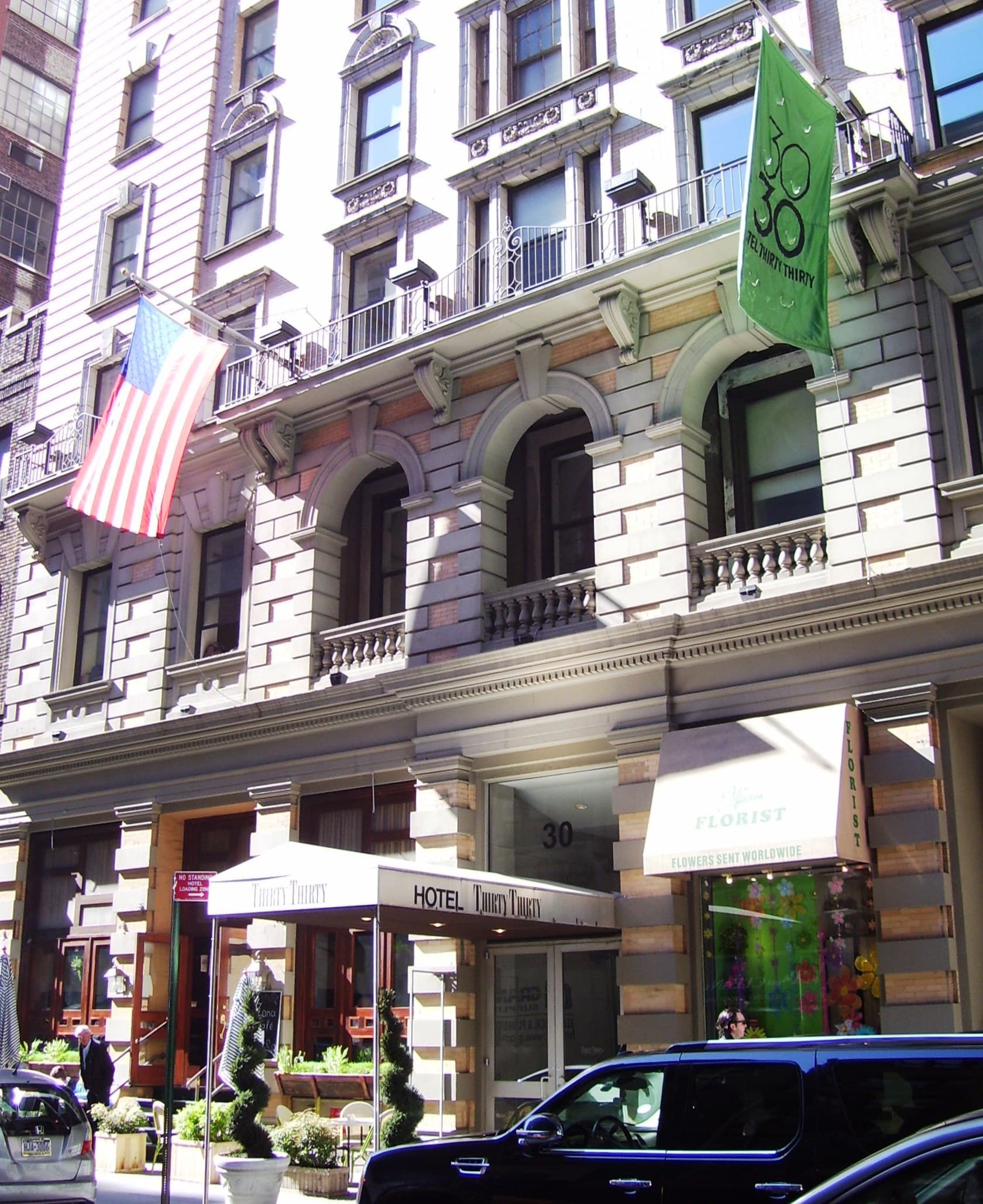 The Redbury New York (via Wikimedia Commons, CC BY-SA 4.0)