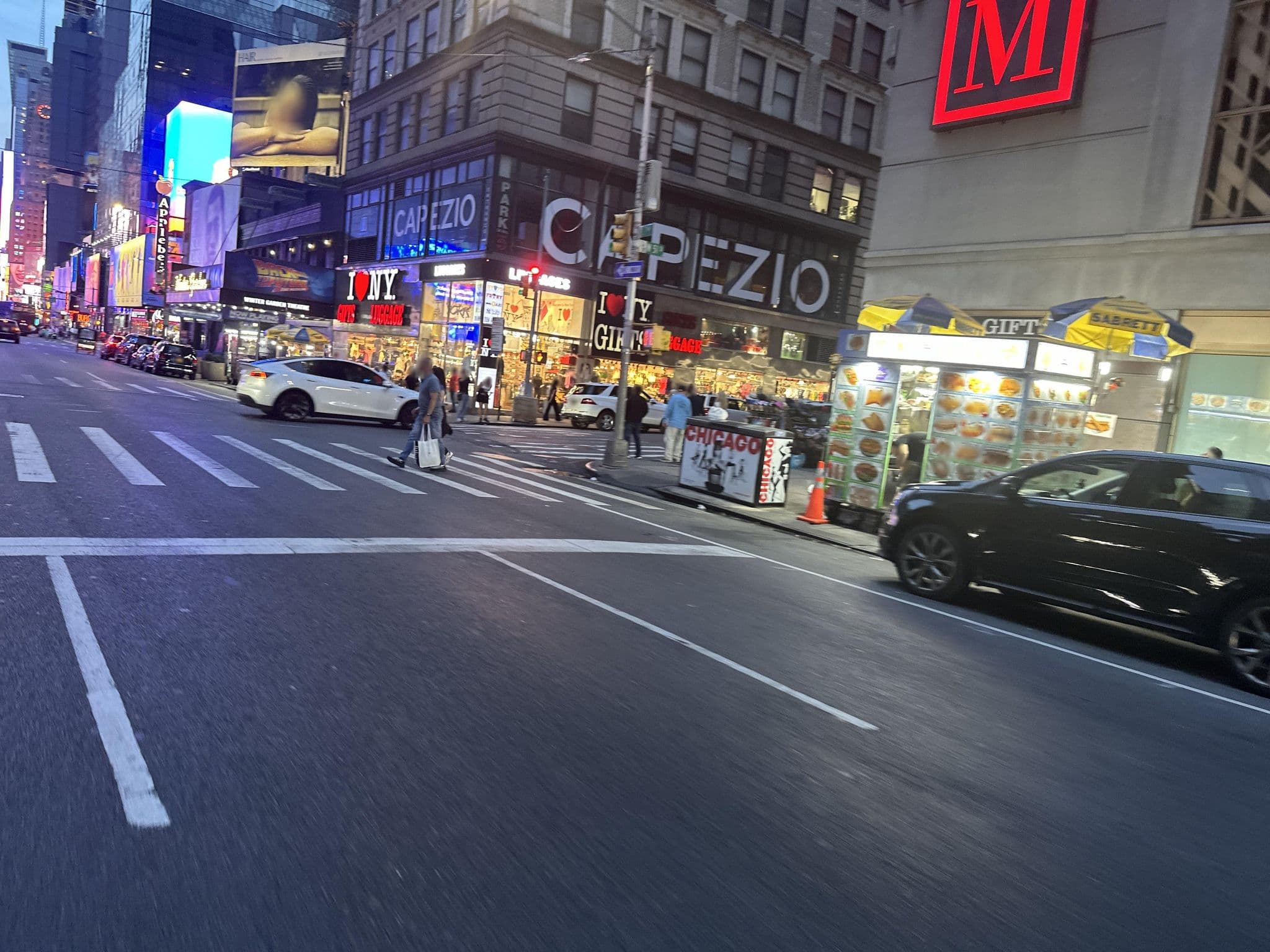 Street view near Roman Room @ The Michelangelo Hotel, Times Square — © RobinZyx (CC BY-SA · Mapillary)