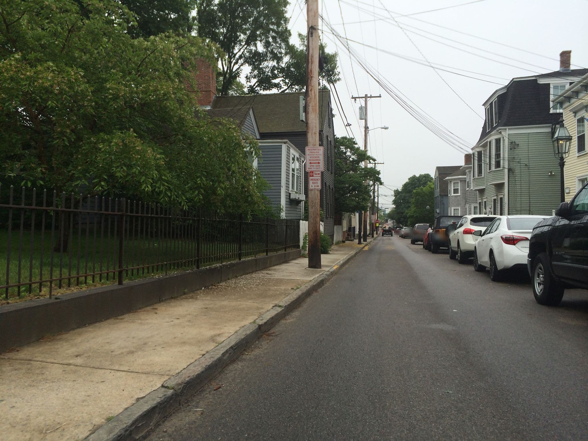 Street view near Thames Street Guest House, Newport — © twolfskehl (CC BY-SA · Mapillary)