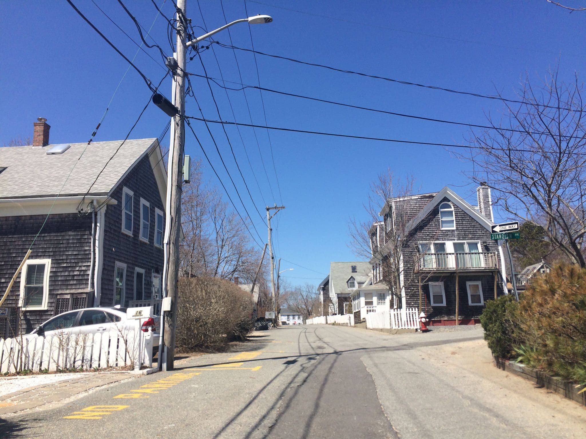 Street view near Cape Cod Cottage, Provincetown — © osric (CC BY-SA · Mapillary)