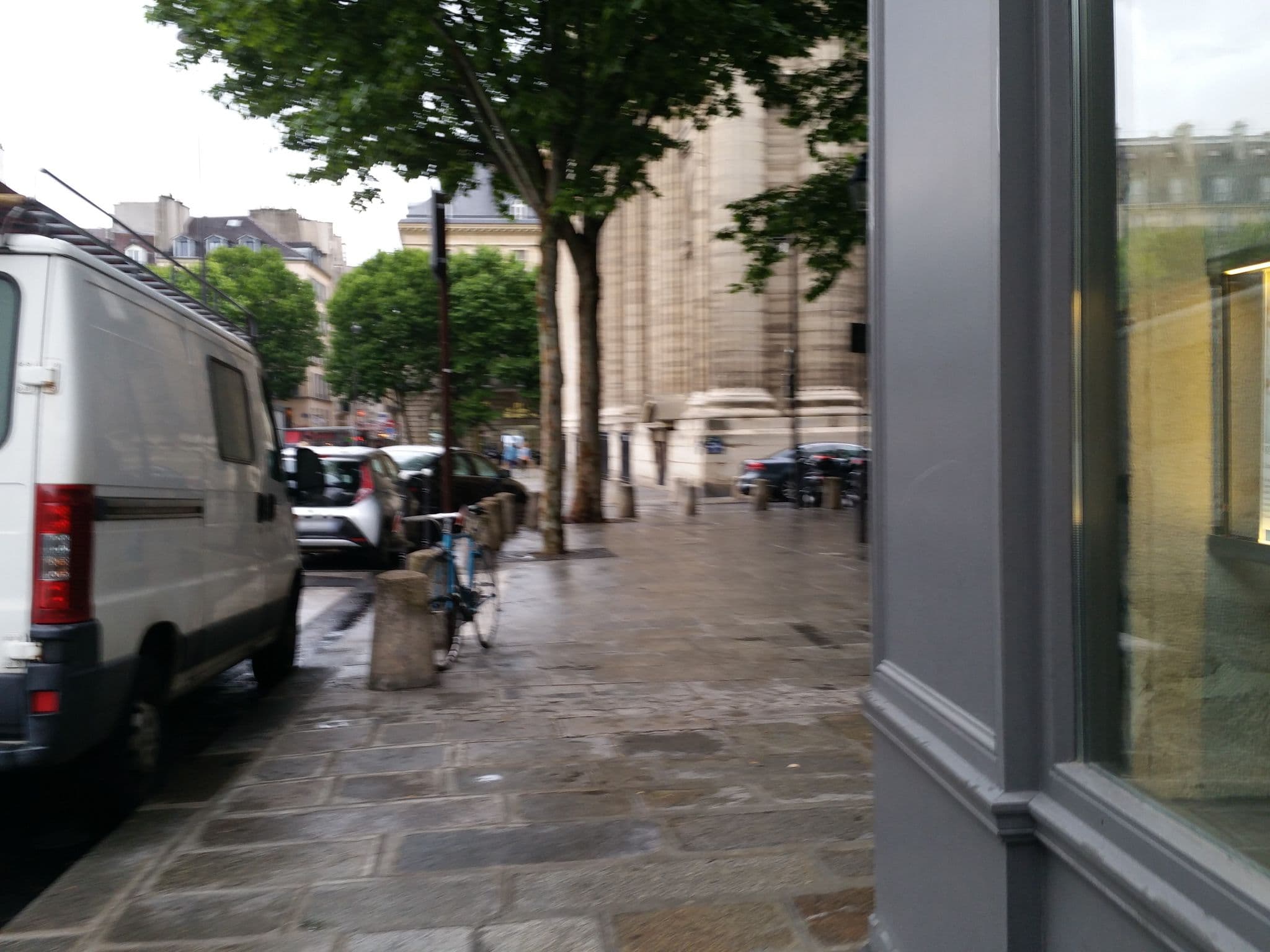 Street view near Hôtel Récamier, Paris 06 Luxembourg — © shlublu (CC BY-SA · Mapillary)