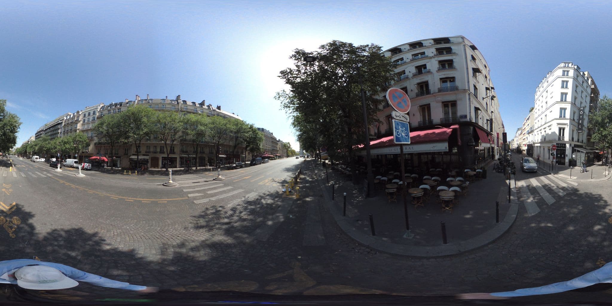 Street view near Hôtel Mercure Paris Arc de Triomphe Wagram, Paris 08 Élysée