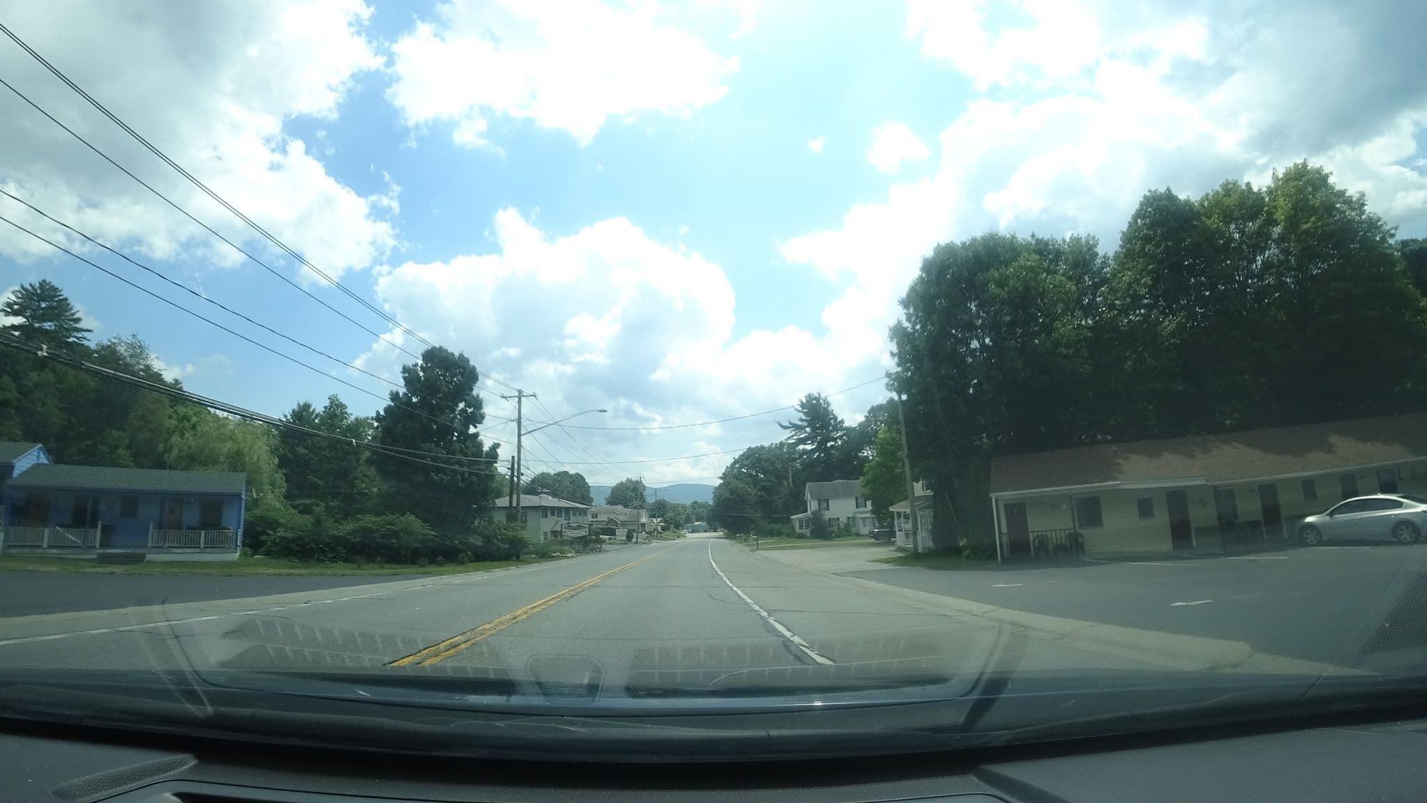 Street view near Hillside Motel, Queensbury — © giblet (CC BY-SA · Mapillary)