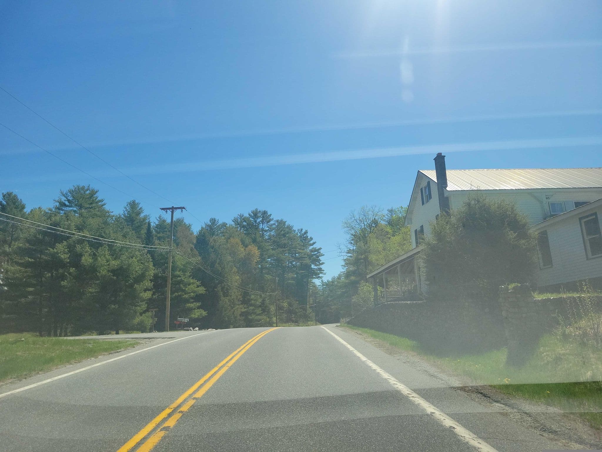 Street view near The Ramblewood, Queensbury — © Montrose_Lyle (CC BY-SA · Mapillary)