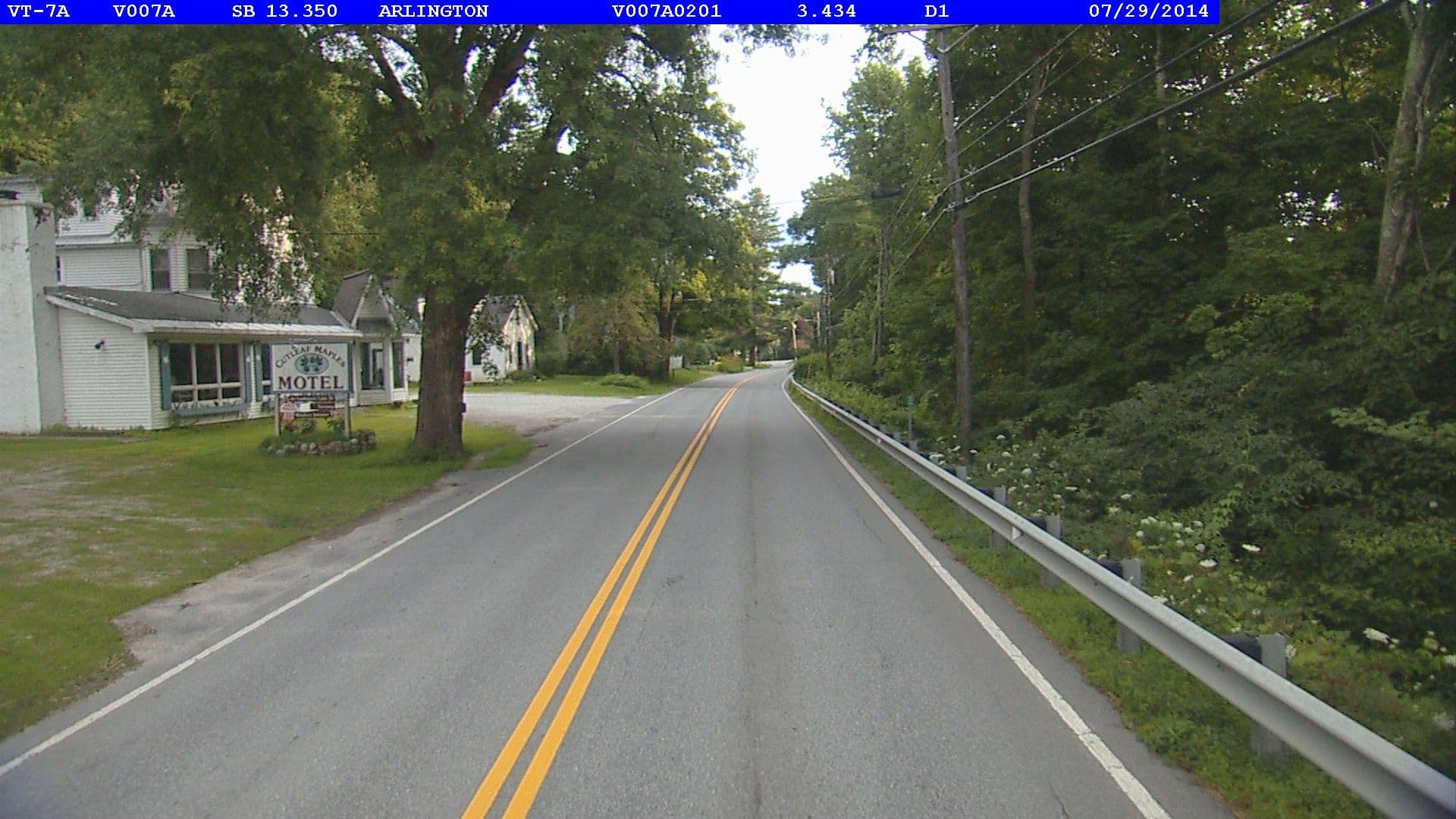 Street view near Cutleaf Maples Motel, Manchester Center — © vtrans_row (CC BY-SA · Mapillary)