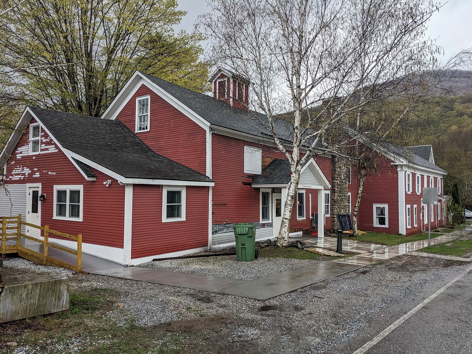 The Wilson House (via Wikimedia Commons, CC BY-SA 4.0)