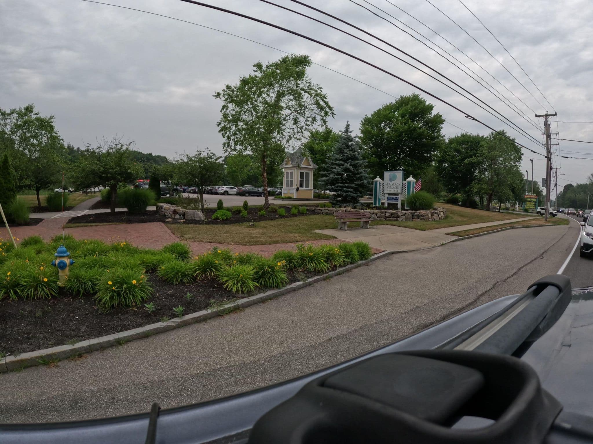 Street view near Seaglass Village, Ogunquit — © vorpalblade (CC BY-SA · Mapillary)