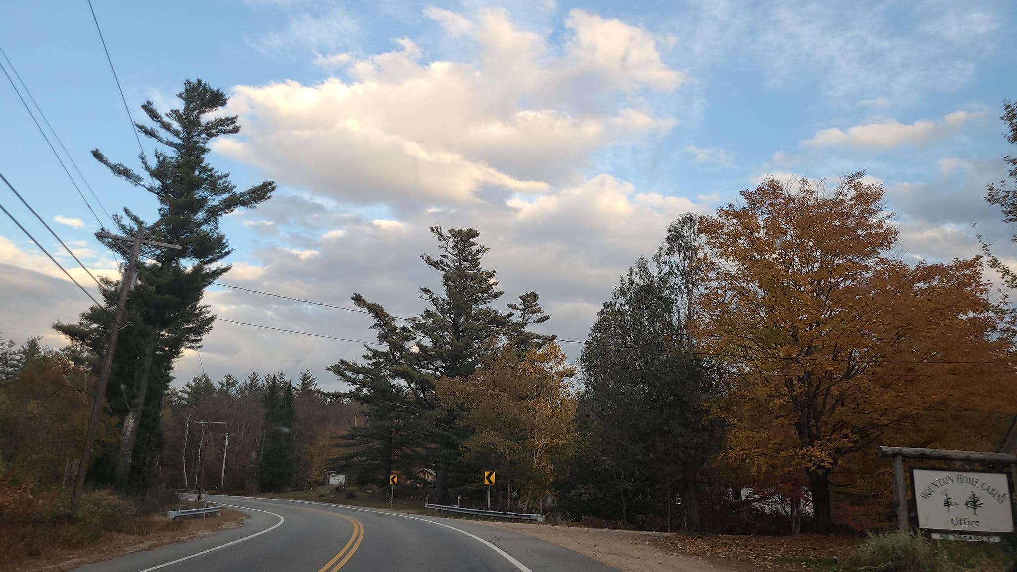 Street view near Mountain Home Cabins, North Conway — © jacklehoullier (CC BY-SA · Mapillary)