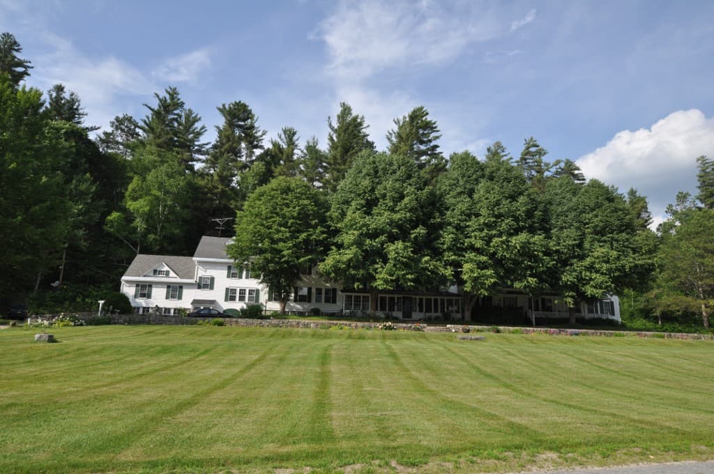 Philbrook Farm Inn (via Wikimedia Commons, CC BY-SA 3.0)