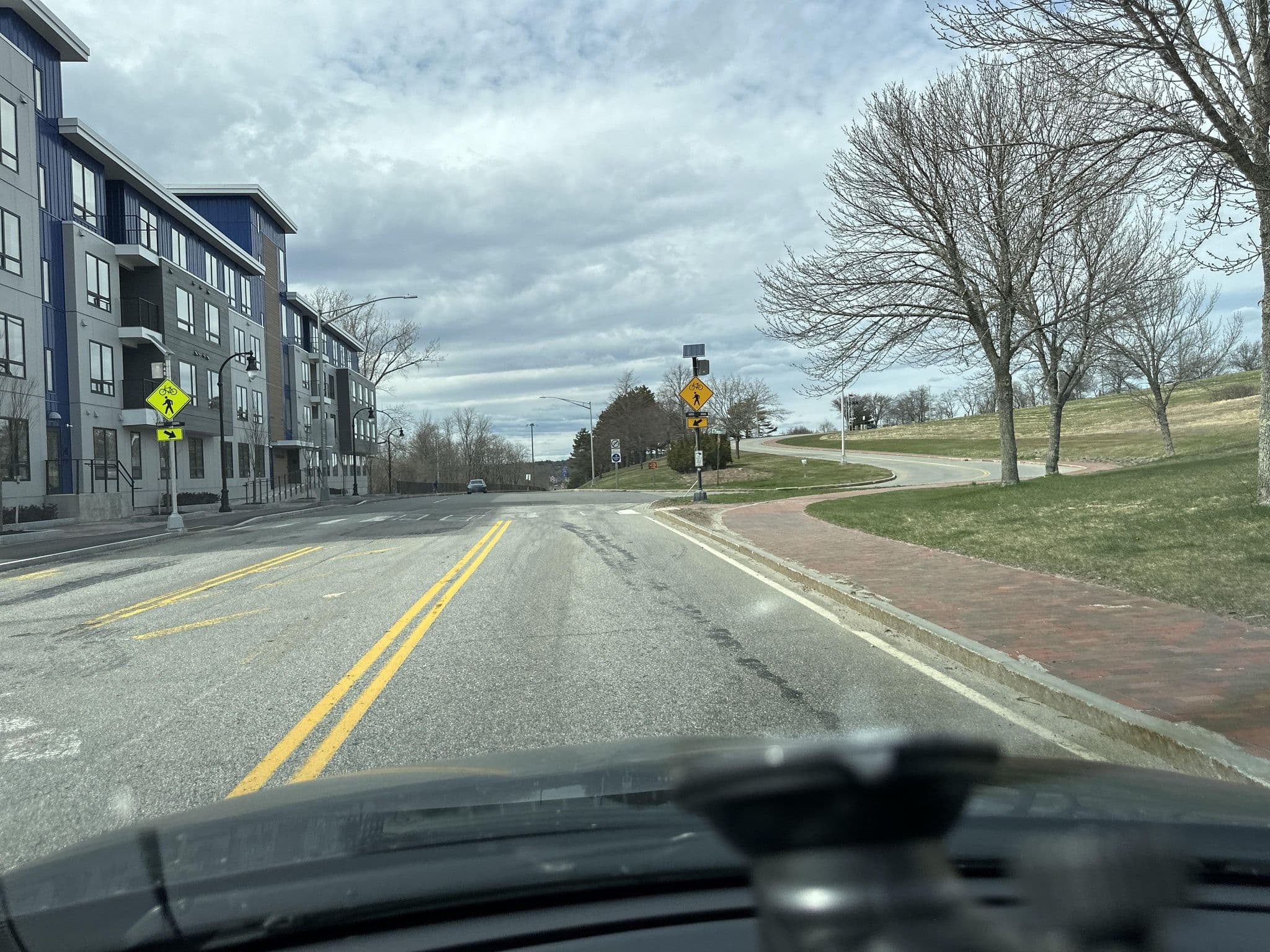Street view near Morseland B&B, South Portland — © quickness805 (CC BY-SA · Mapillary)