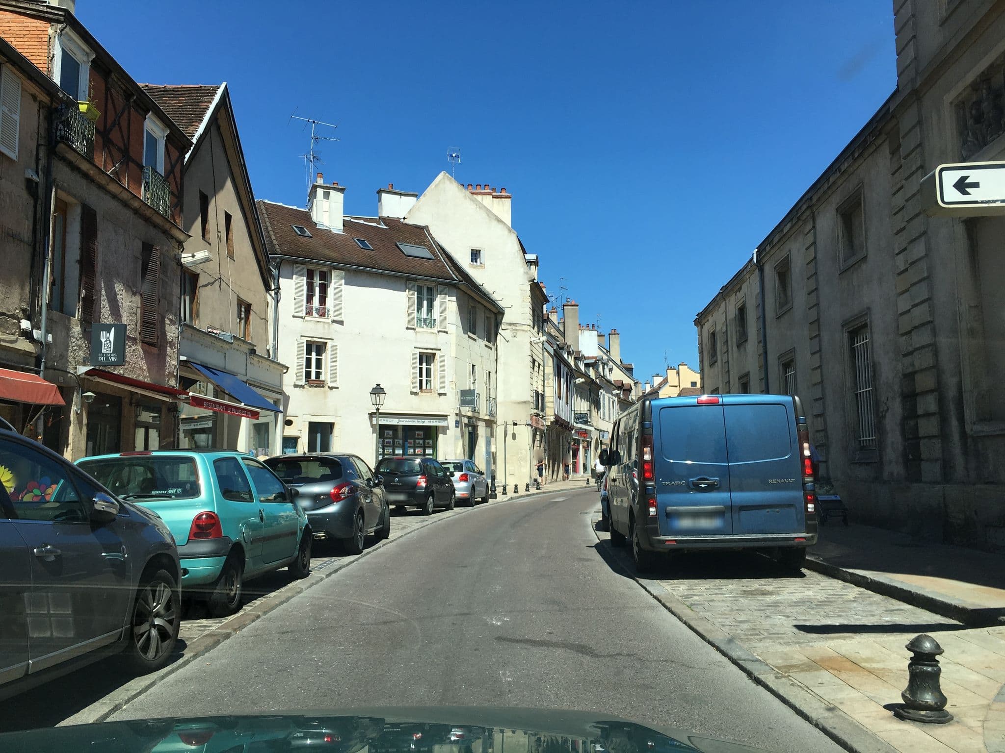 Street view near Academy's Loft, Dijon — © df45 (CC BY-SA · Mapillary)