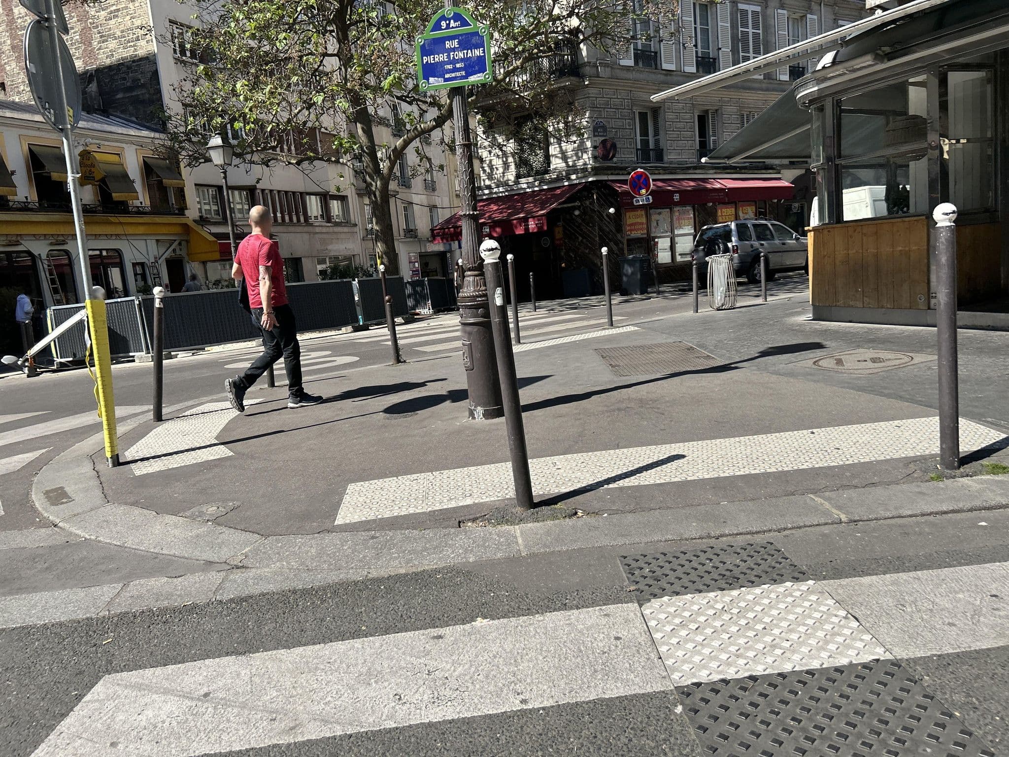 Street view near Hôtel Royal Mansart, Paris 17 Batignolles-Monceau — © railorama (CC BY-SA · Mapillary)