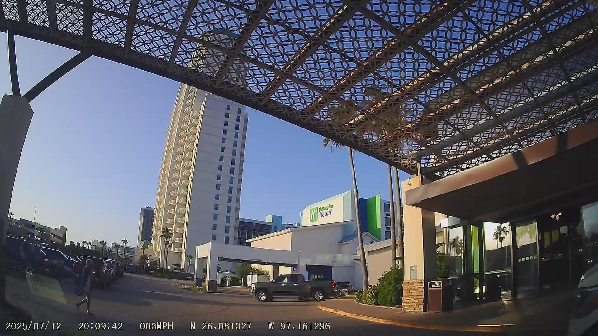 Street view near Bastrop Room, South Padre Island — © raveneye (CC BY-SA · Mapillary)