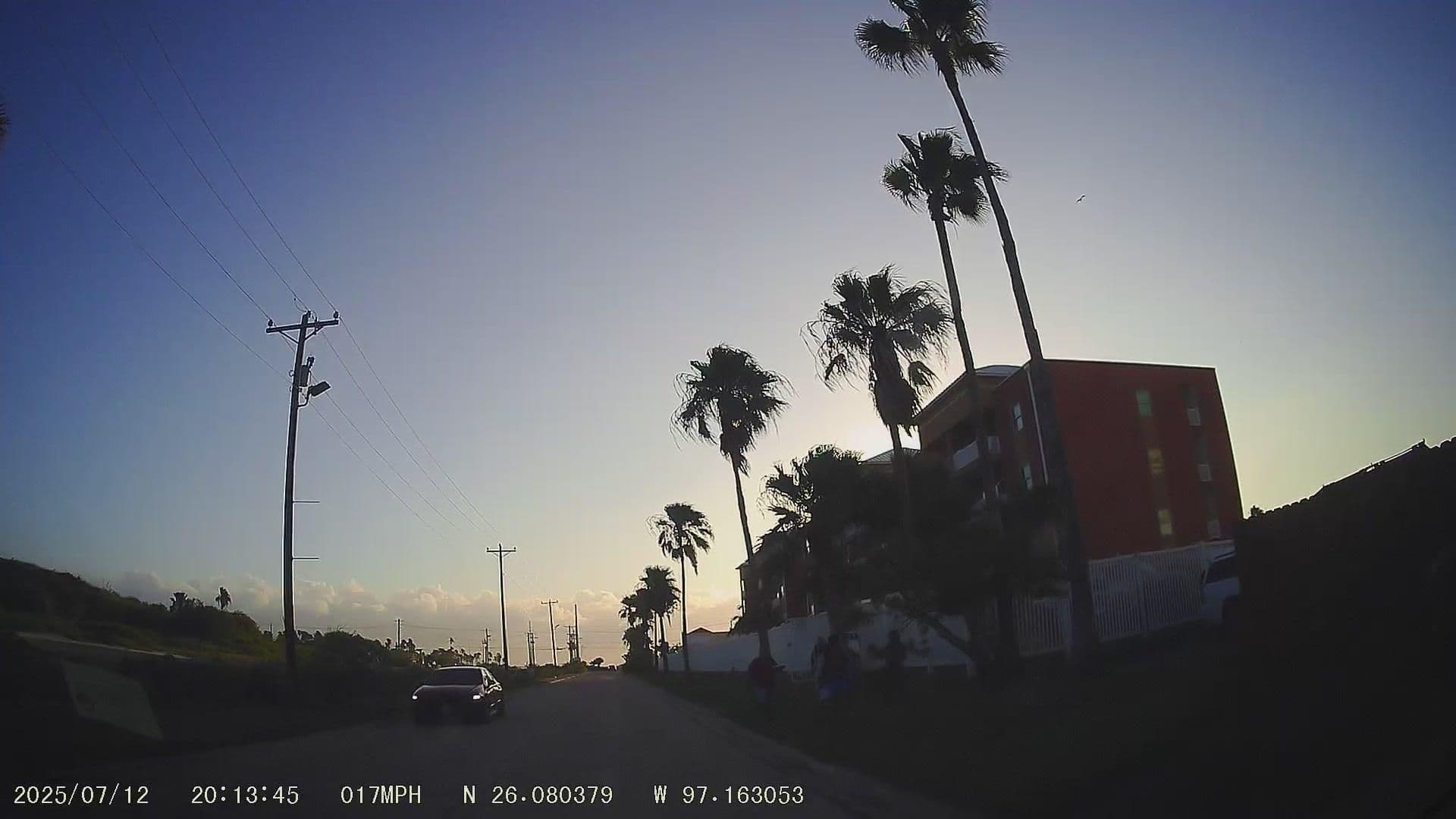Street view near Gulf View Rentals, South Padre Island — © raveneye (CC BY-SA · Mapillary)