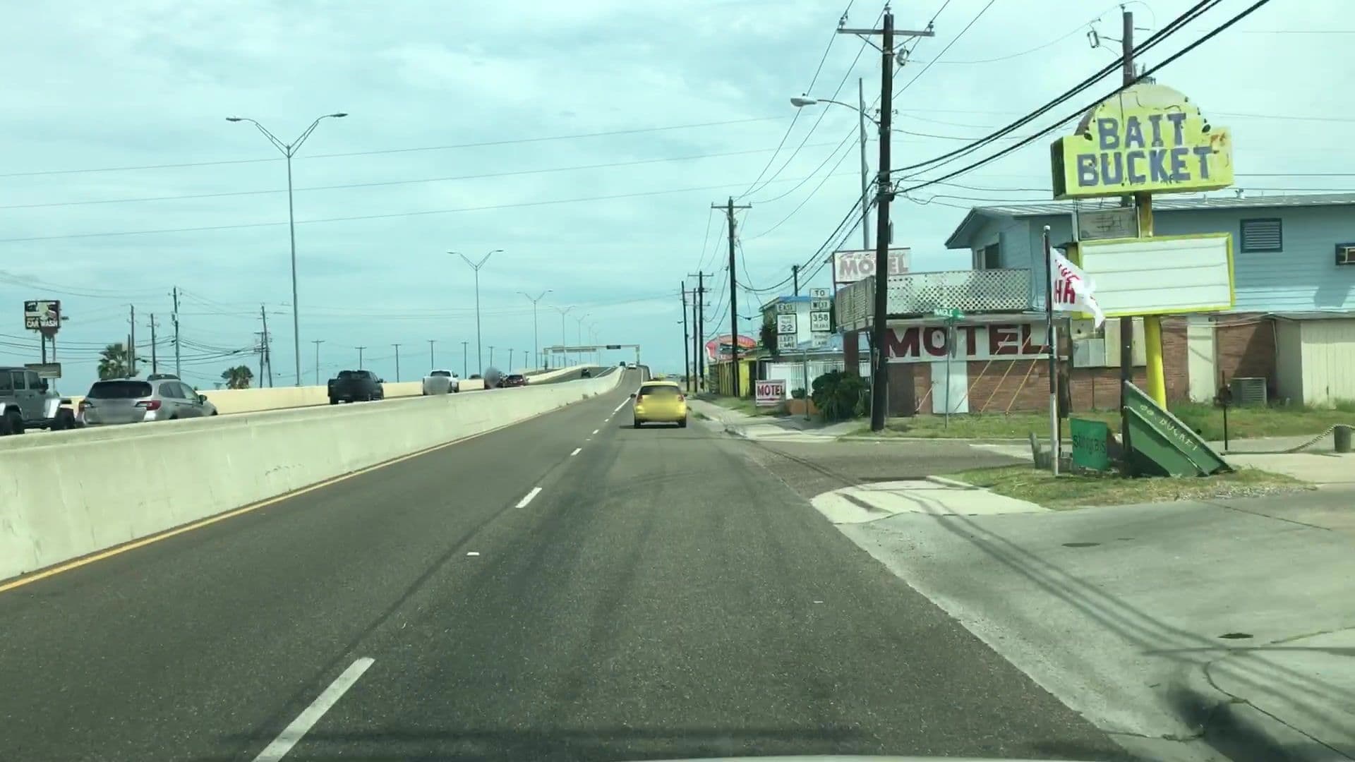 Street view near Gateway Motel, Corpus Christi — © lvl5 (CC BY-SA · Mapillary)