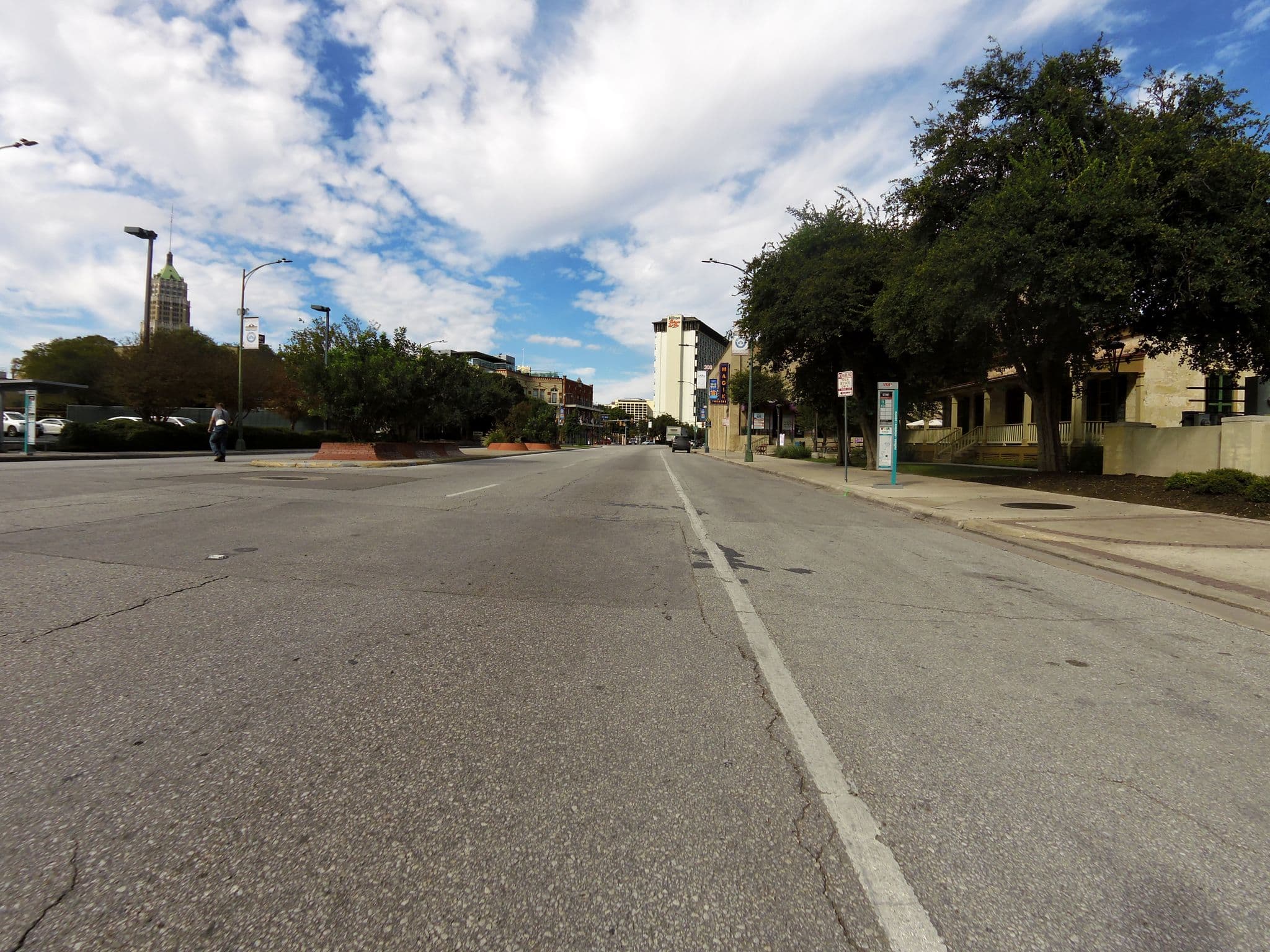 Street view near Tenfold Rooftop, San Antonio — © kre3d (CC BY-SA · Mapillary)