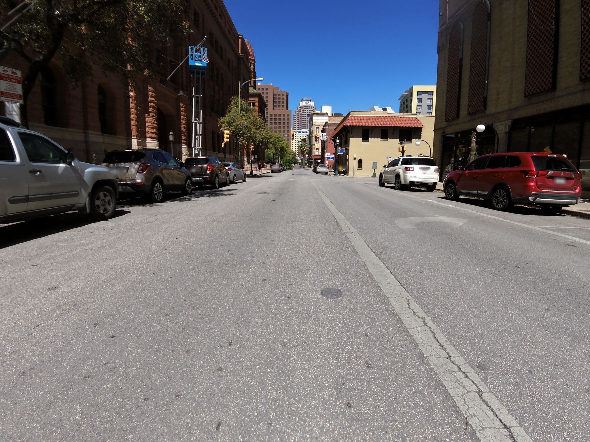 Street view near Riverwalk Plaza Hotel pool, San Antonio — © kre3d (CC BY-SA · Mapillary)