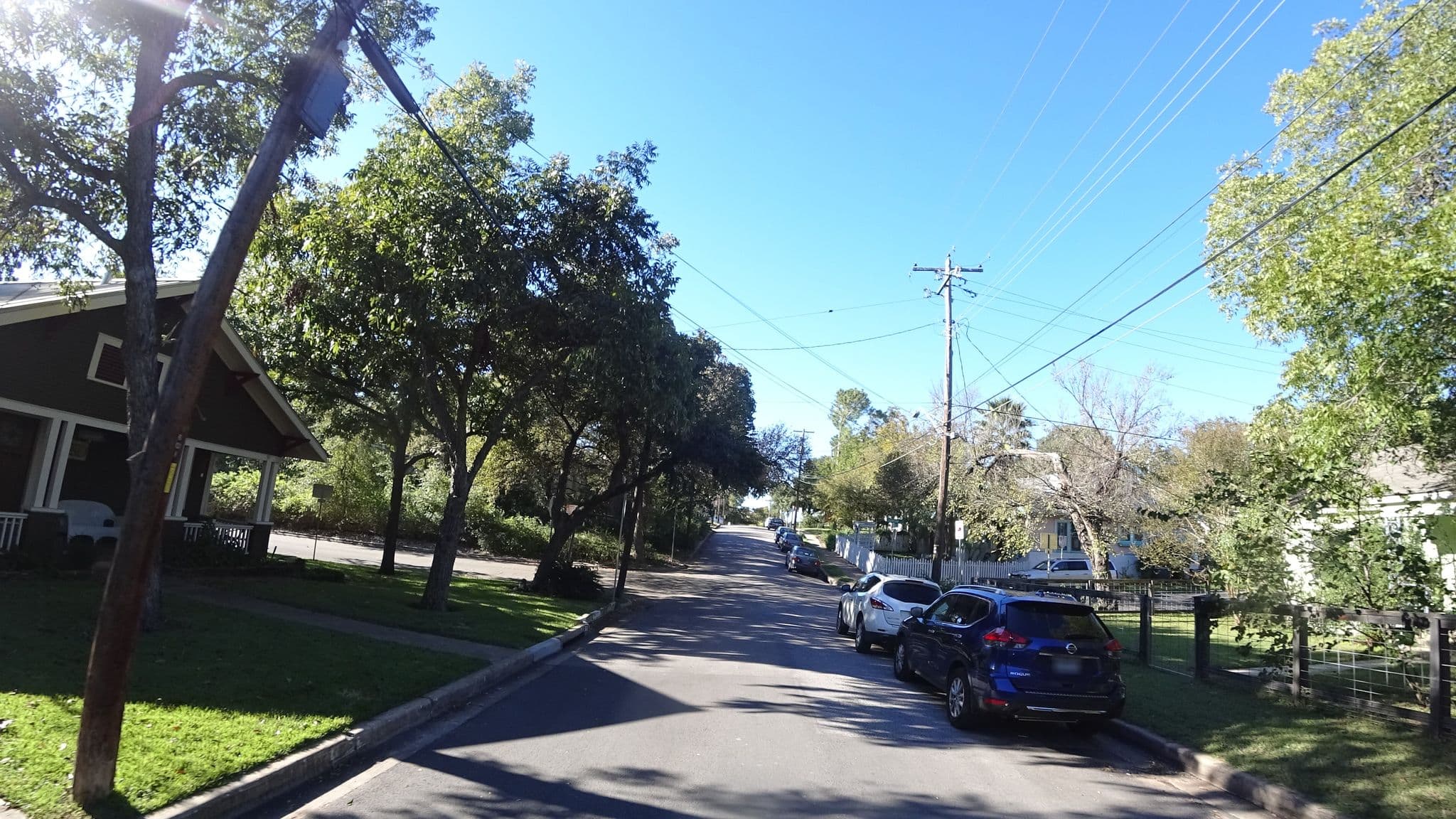 Street view near Deep Eddy Cottage, Austin — © mly_aus04 (CC BY-SA · Mapillary)