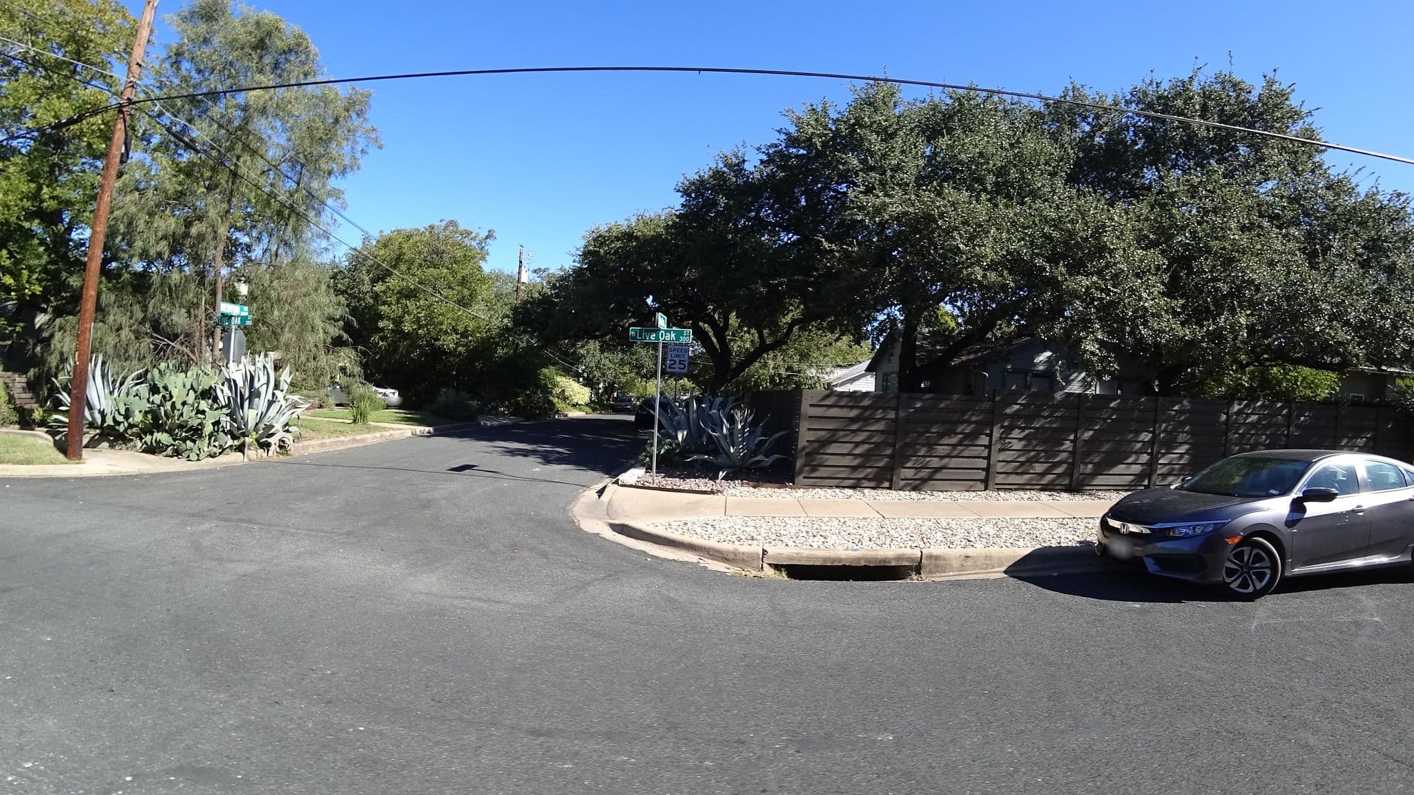 Street view near Lazy Oak Bed and Breakfast, Austin — © mly_aus01 (CC BY-SA · Mapillary)