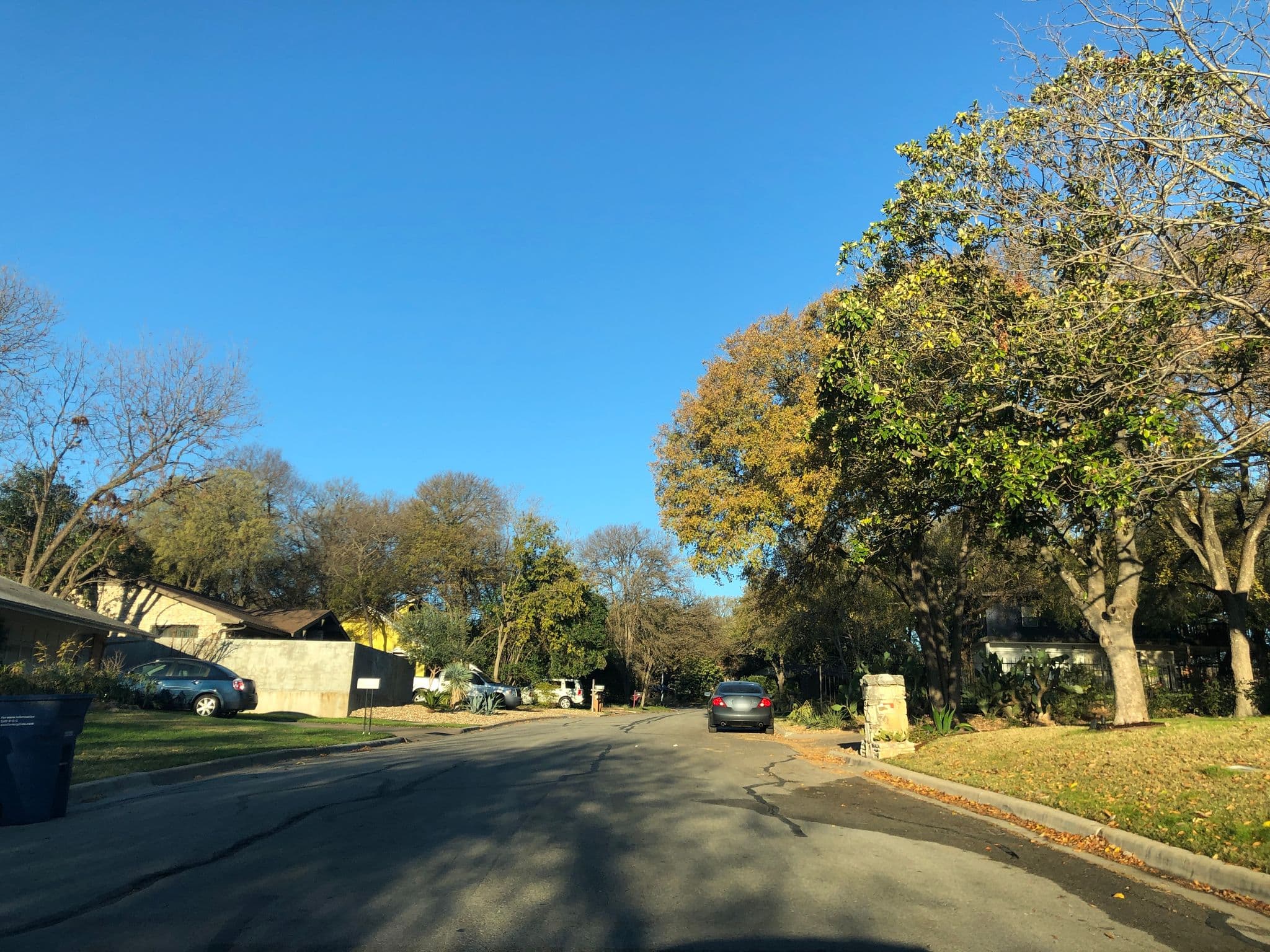 Street view near Casa Cartel Austin, Austin — © jiajordann (CC BY-SA · Mapillary)