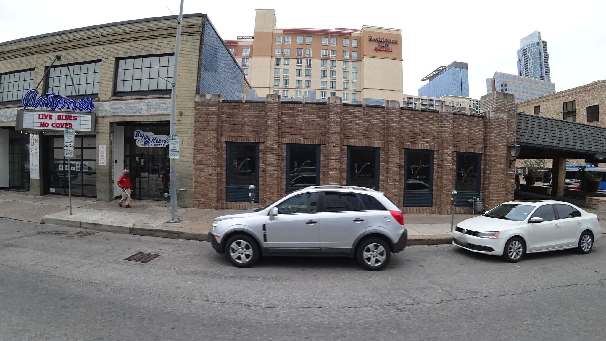 Street view near Marriott Courtyard Fitness Center, Austin — © mly_aus04 (CC BY-SA · Mapillary)