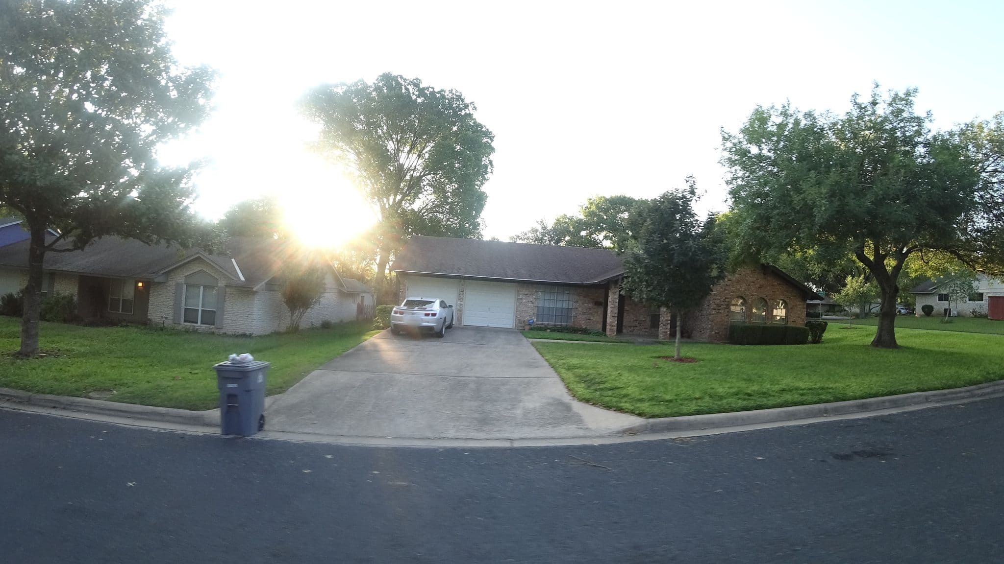 Street view near Desi's Bed, University of Texas — © mly_aus04 (CC BY-SA · Mapillary)