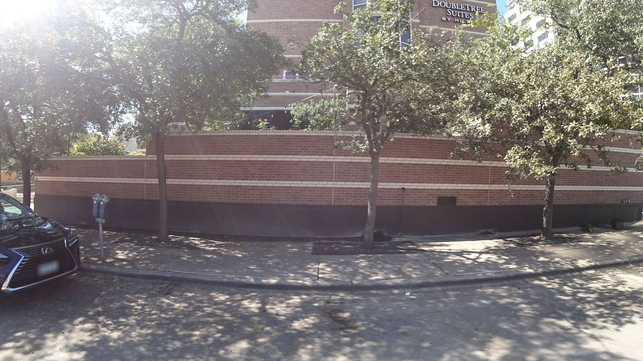 Street view near #winning, University of Texas — © mly_aus04 (CC BY-SA · Mapillary)