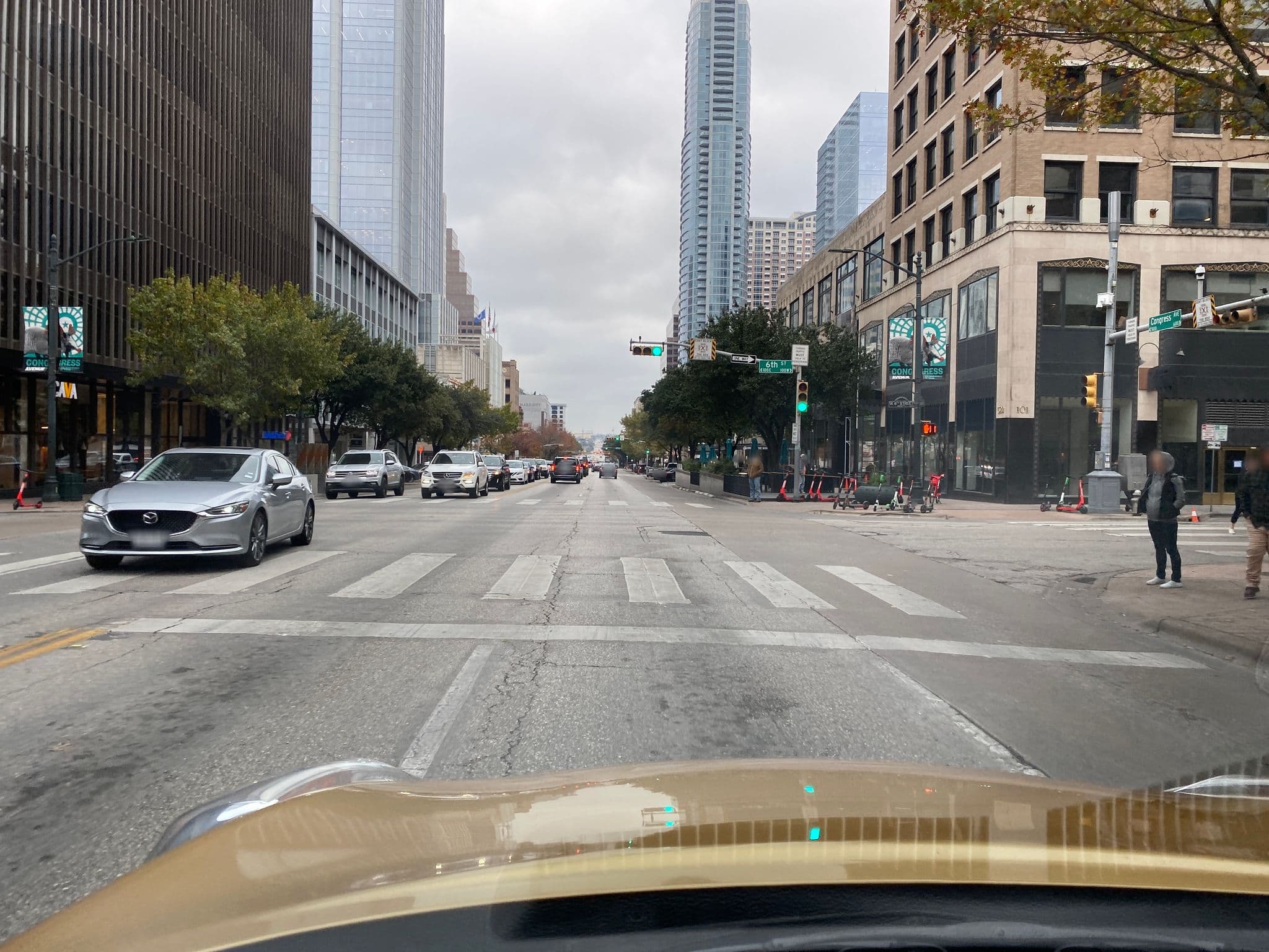 Street view near Holiday Inn, Austin — © oscartx512 (CC BY-SA · Mapillary)