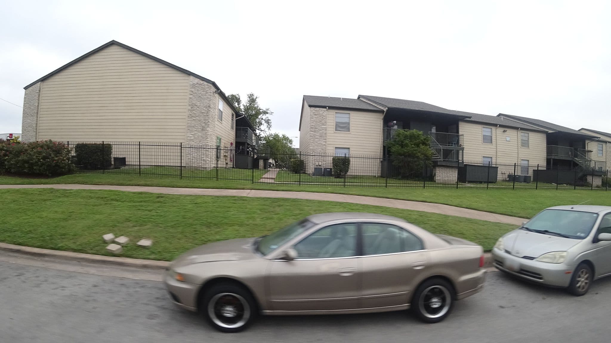 Street view near The 22/23, University of Texas — © mly_aus04 (CC BY-SA · Mapillary)