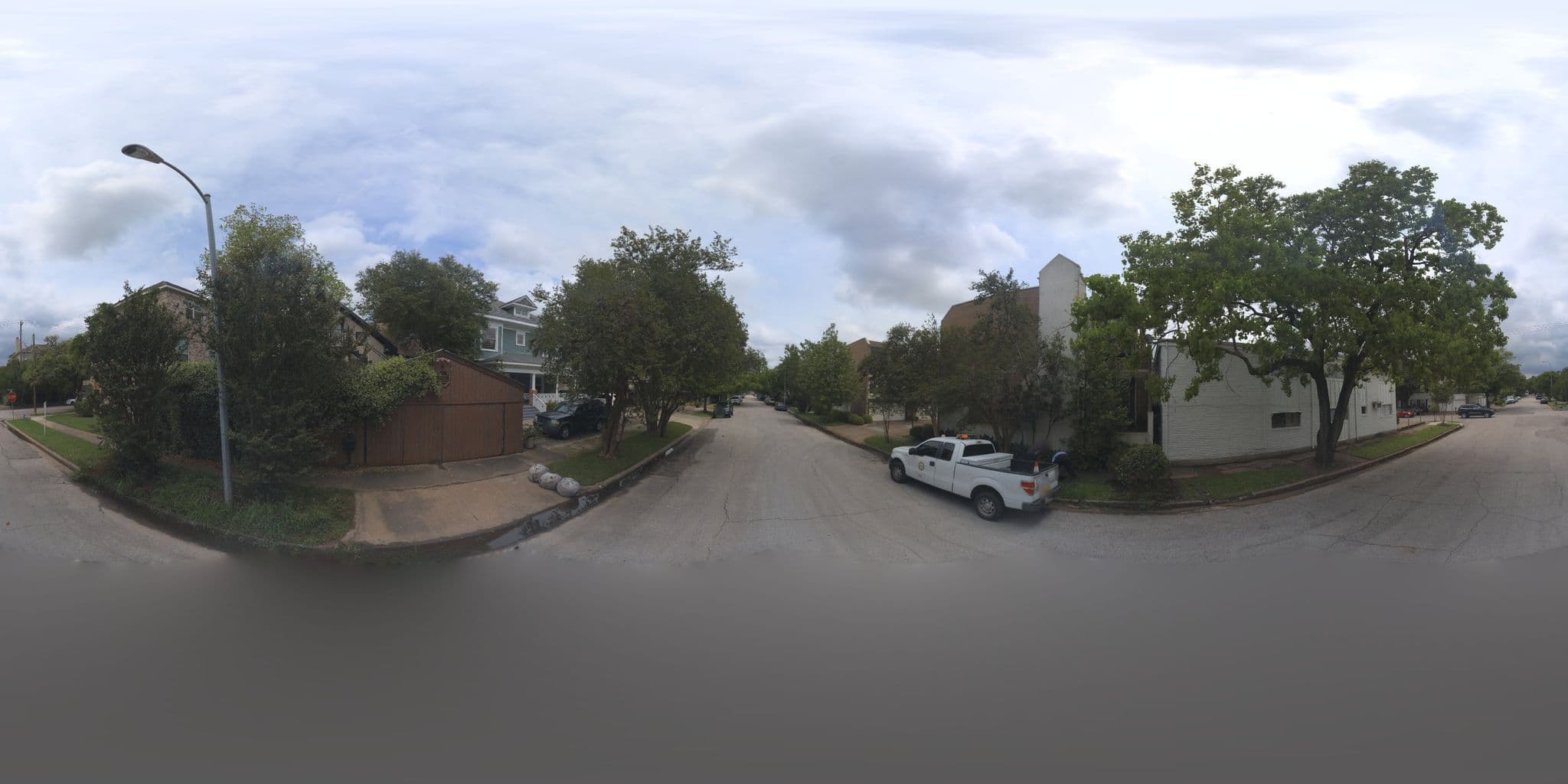 Street view near The Tulip Inn, Houston — © microsoft (CC BY-SA · Mapillary)