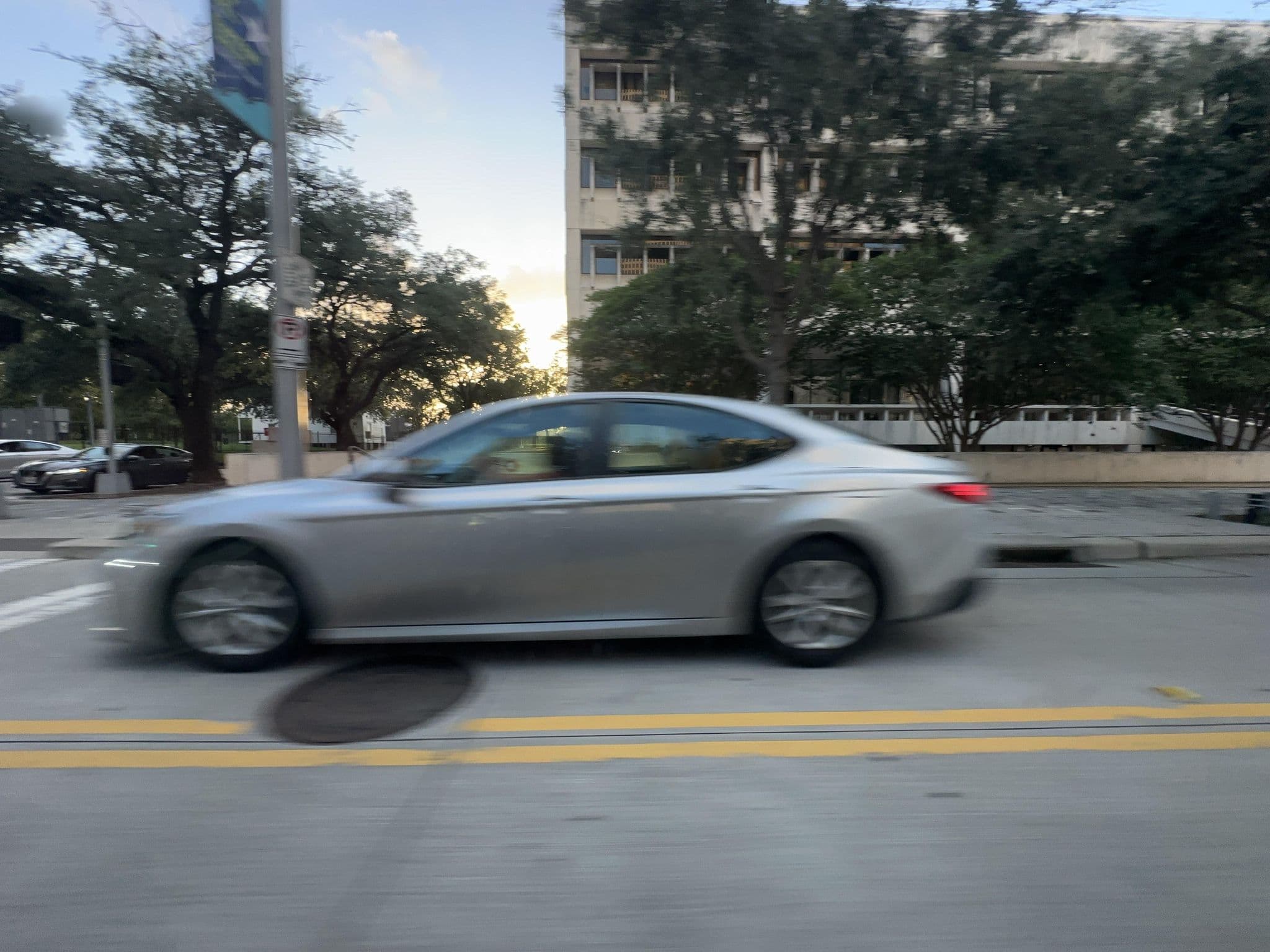 Street view near Red Roof Inn, Houston — © mappbuge (CC BY-SA · Mapillary)