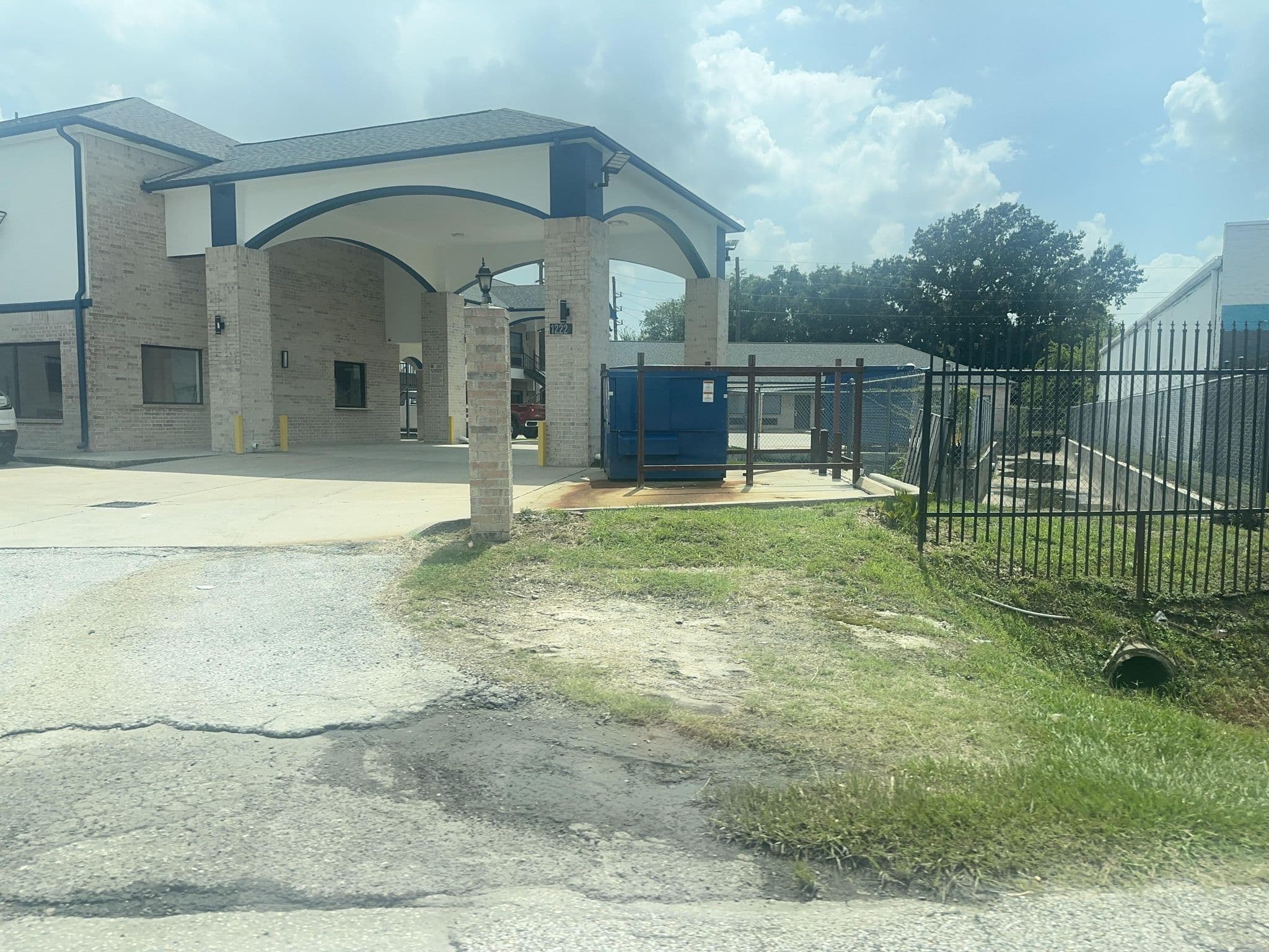 Street view near Texan Inn, Aldine — © carto-grapher (CC BY-SA · Mapillary)