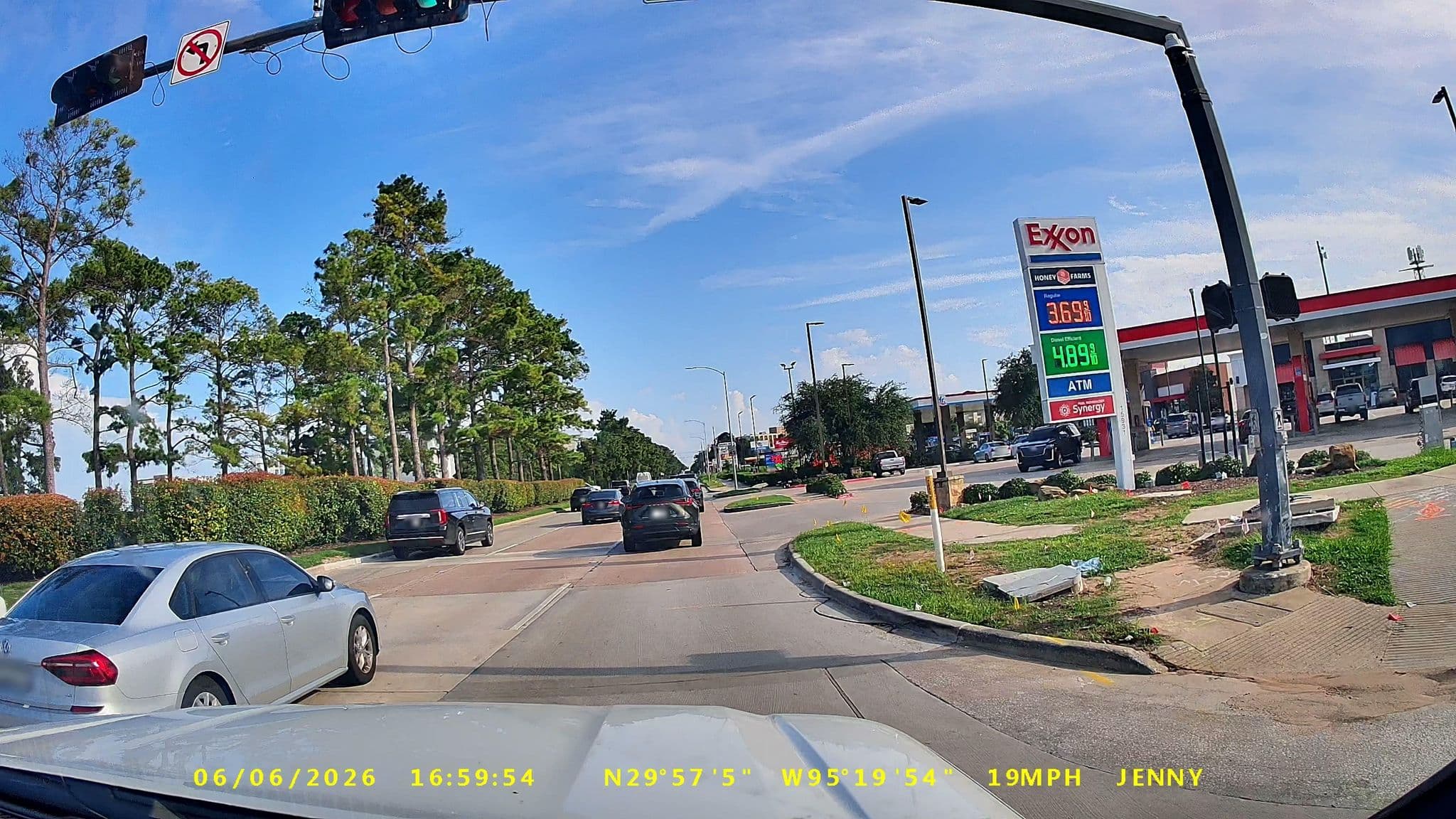 Street view near Hilton Garden Inn, Aldine — © graharg (CC BY-SA · Mapillary)