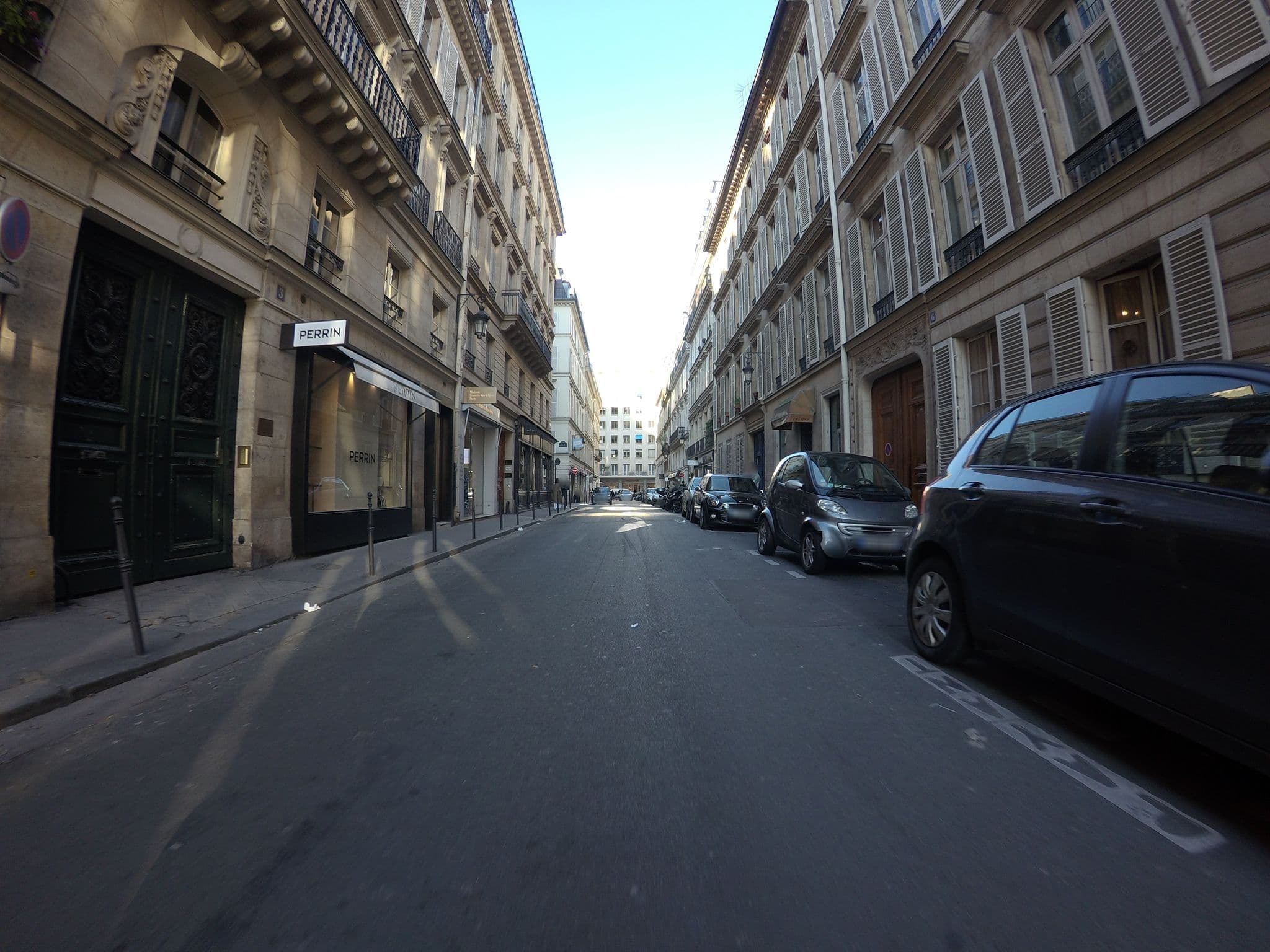 Street view near Hôtel Duminy-Vendome, Paris 02 Bourse — © laurentlouf (CC BY-SA · Mapillary)