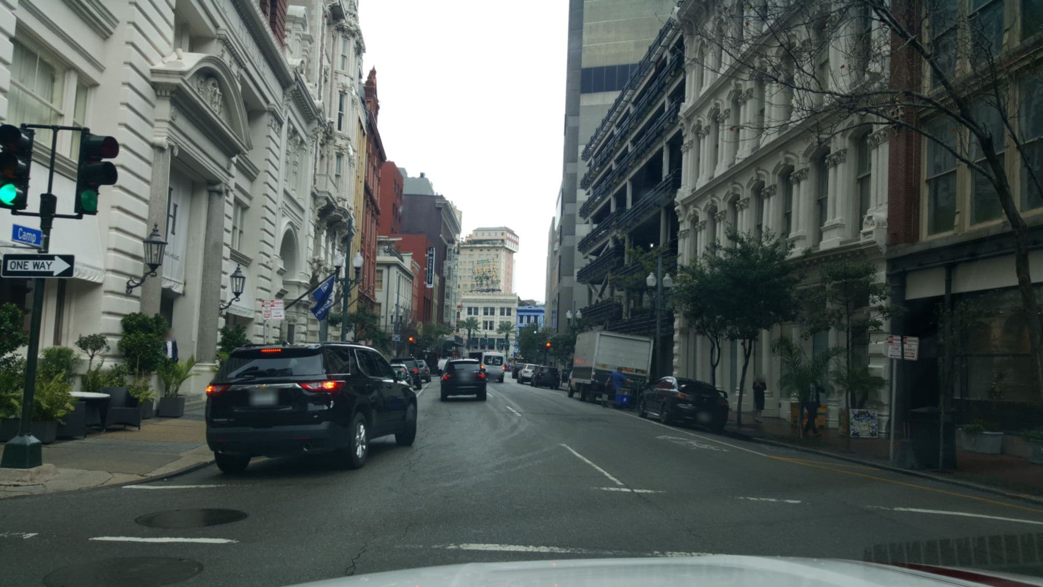 Street view near Omni Royal Crescent Hotel, New Orleans — © brenaone (CC BY-SA · Mapillary)