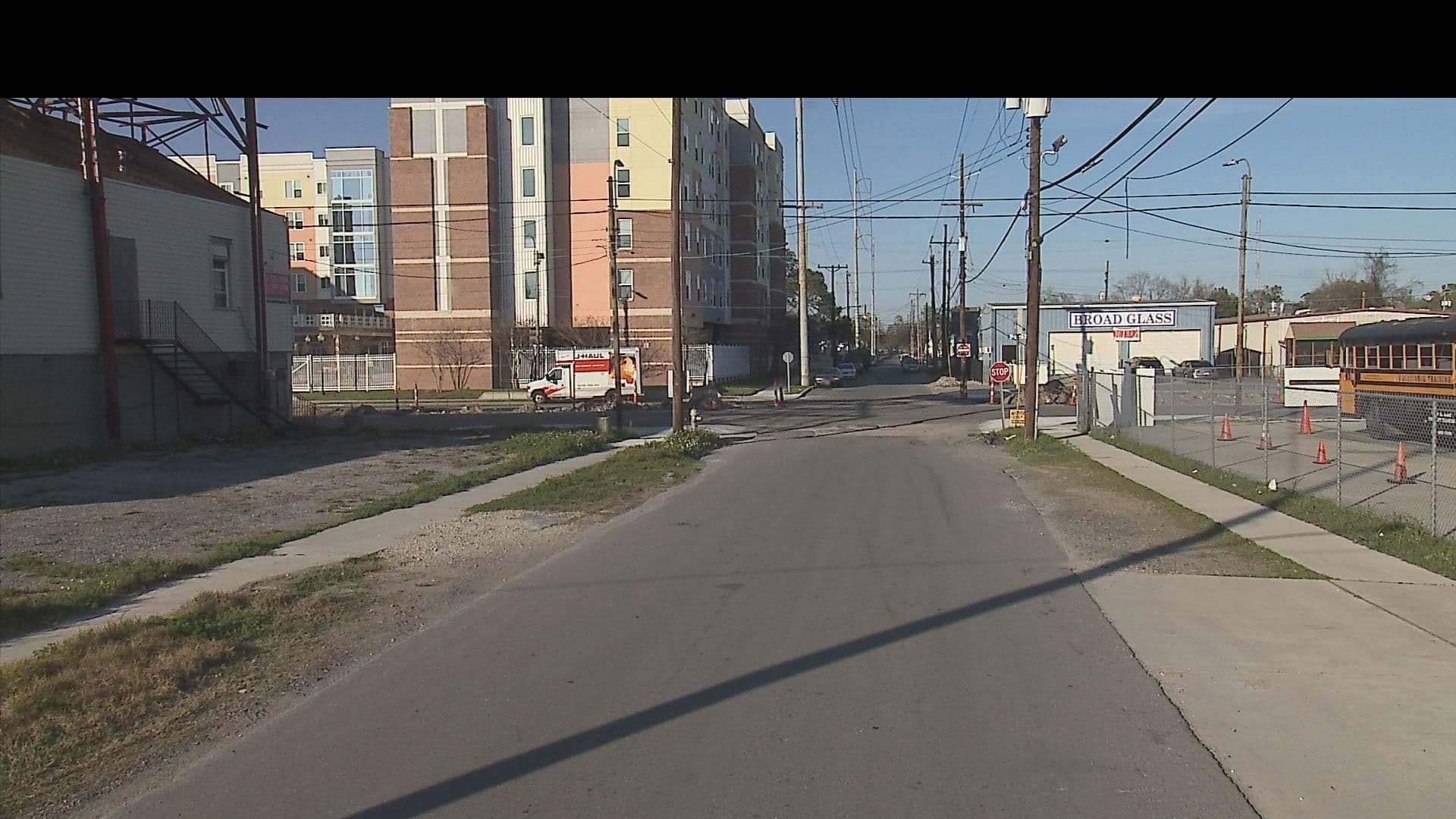 Street view near Sweets Inn Motel, New Orleans — © FF_Loc1 (CC BY-SA · Mapillary)