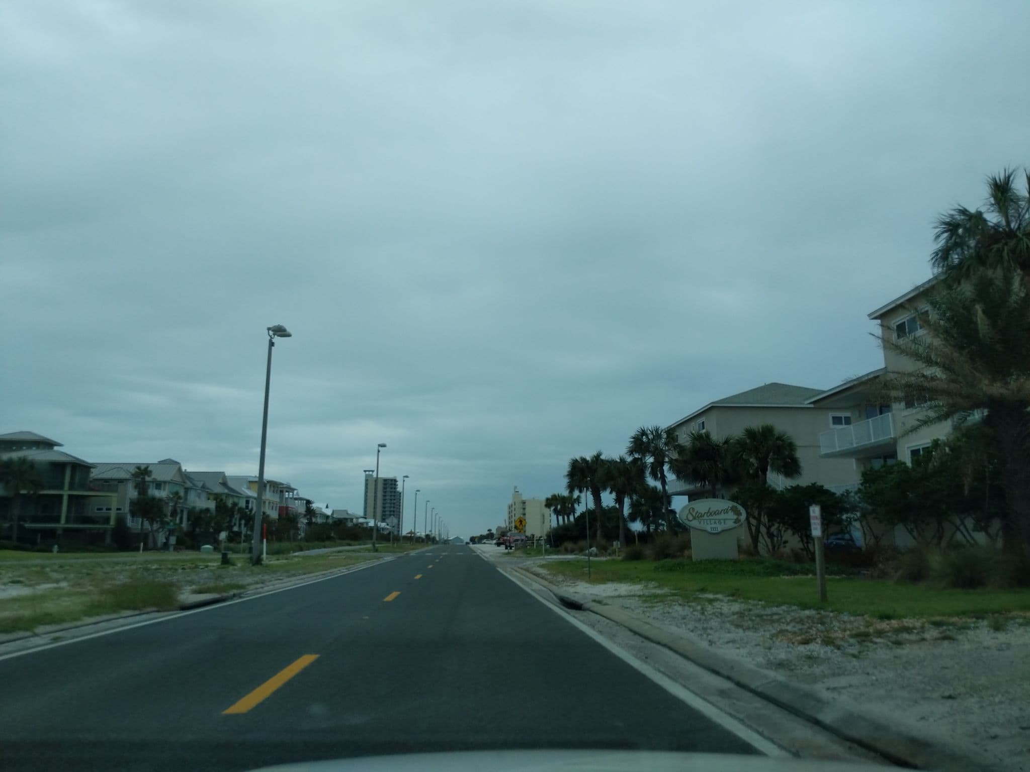 Street view near Starboard Village Condo, Gulf Breeze — © atze02 (CC BY-SA · Mapillary)