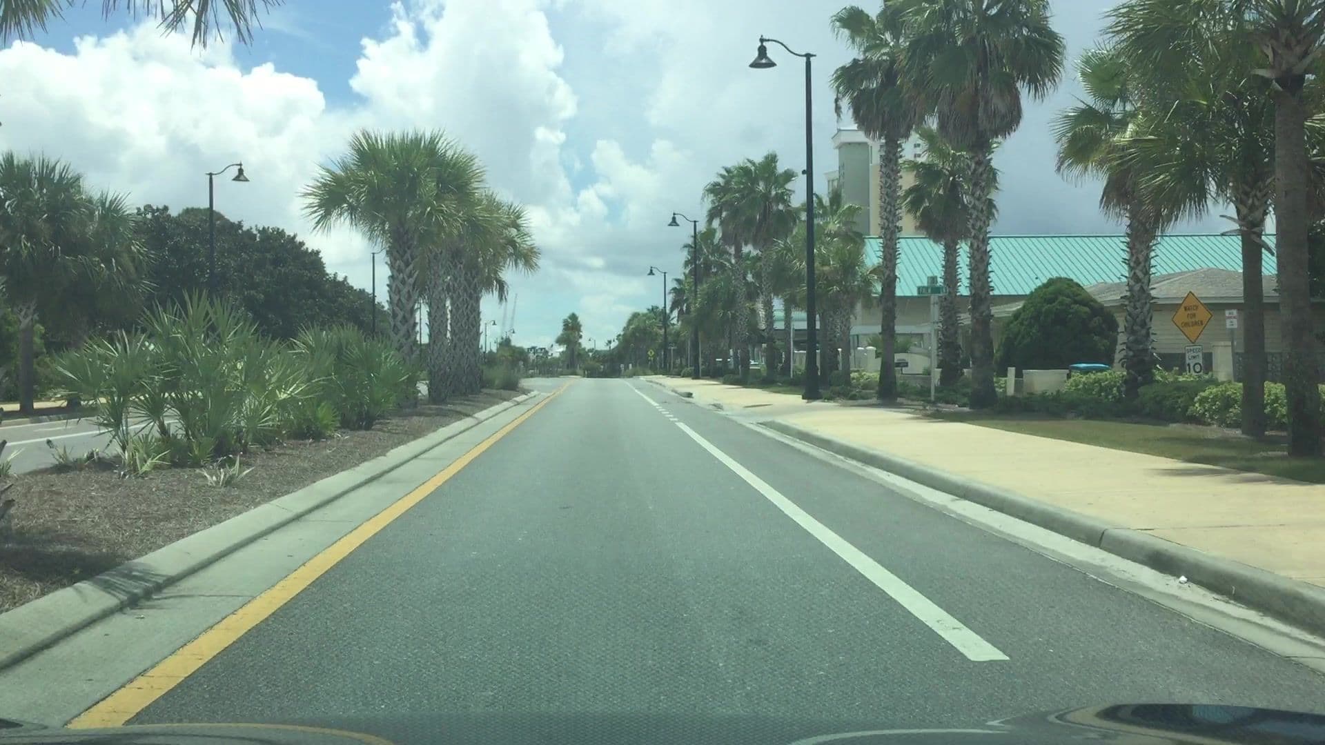 Street view near Boscos Beach Vacation Rentals, Panama City Beach — © lvl5 (CC BY-SA · Mapillary)