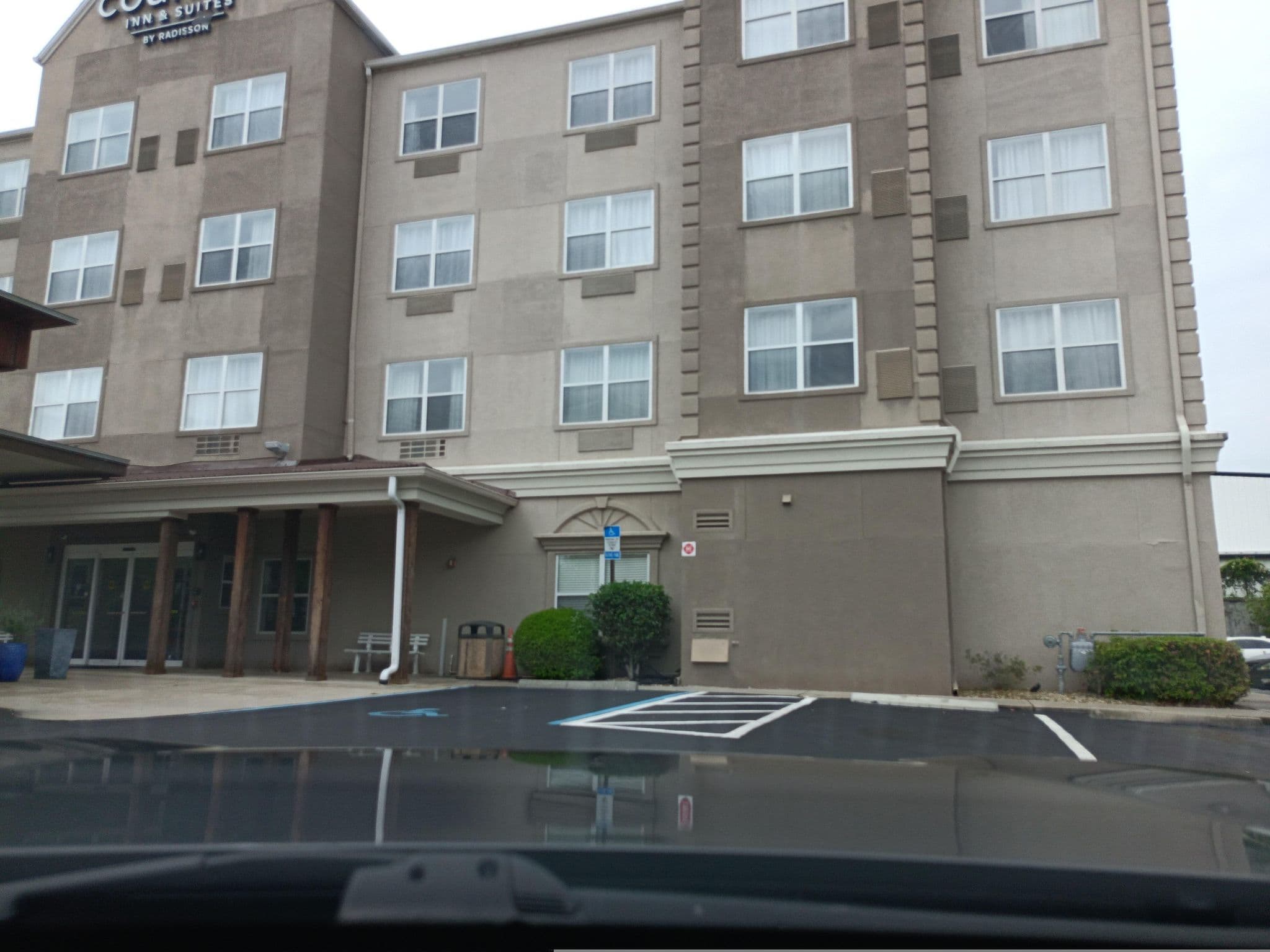 Street view near Country Inn And Suites Pool, Tallahassee — © apmwa (CC BY-SA · Mapillary)