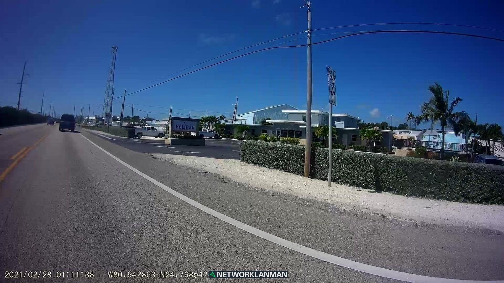 Street view near Pelican Motel & RV Resort, Marathon — © networklanman (CC BY-SA · Mapillary)