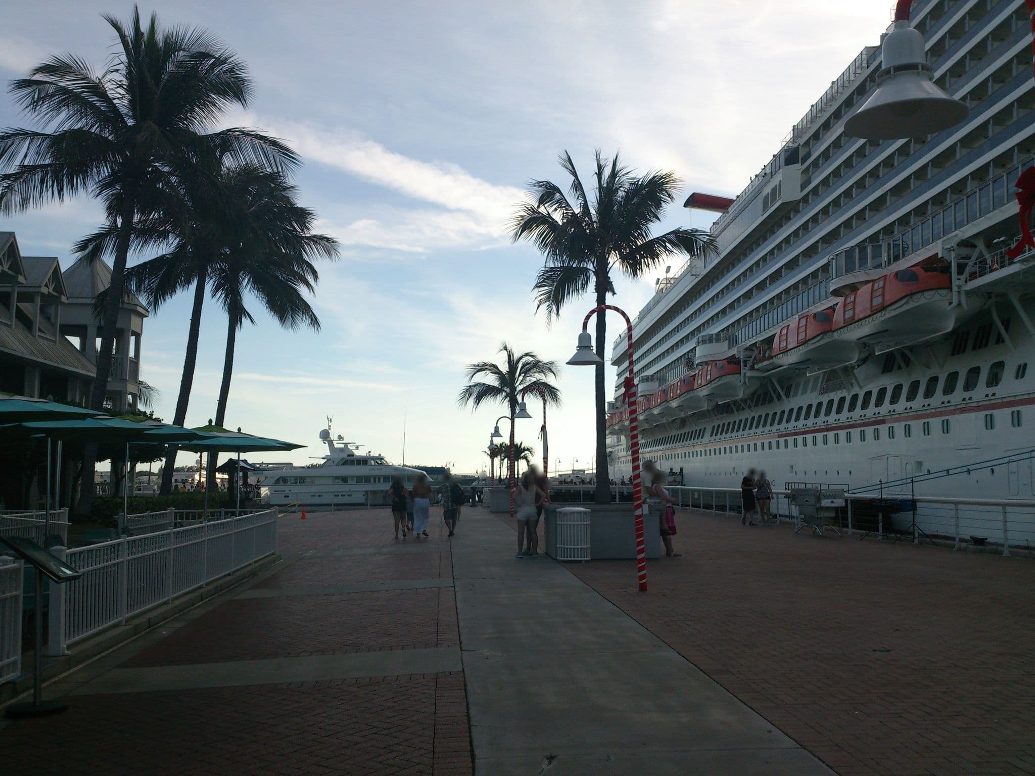 Street view near Room Tuncha, Key West — © marcuscalabresus (CC BY-SA · Mapillary)