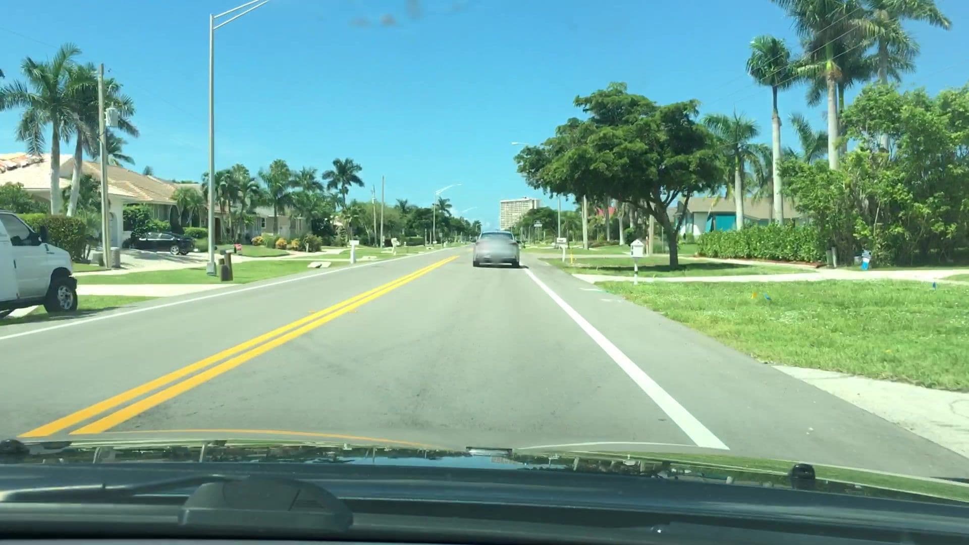 Street view near Mediterranean Mansion, Marco Island — © lvl5 (CC BY-SA · Mapillary)