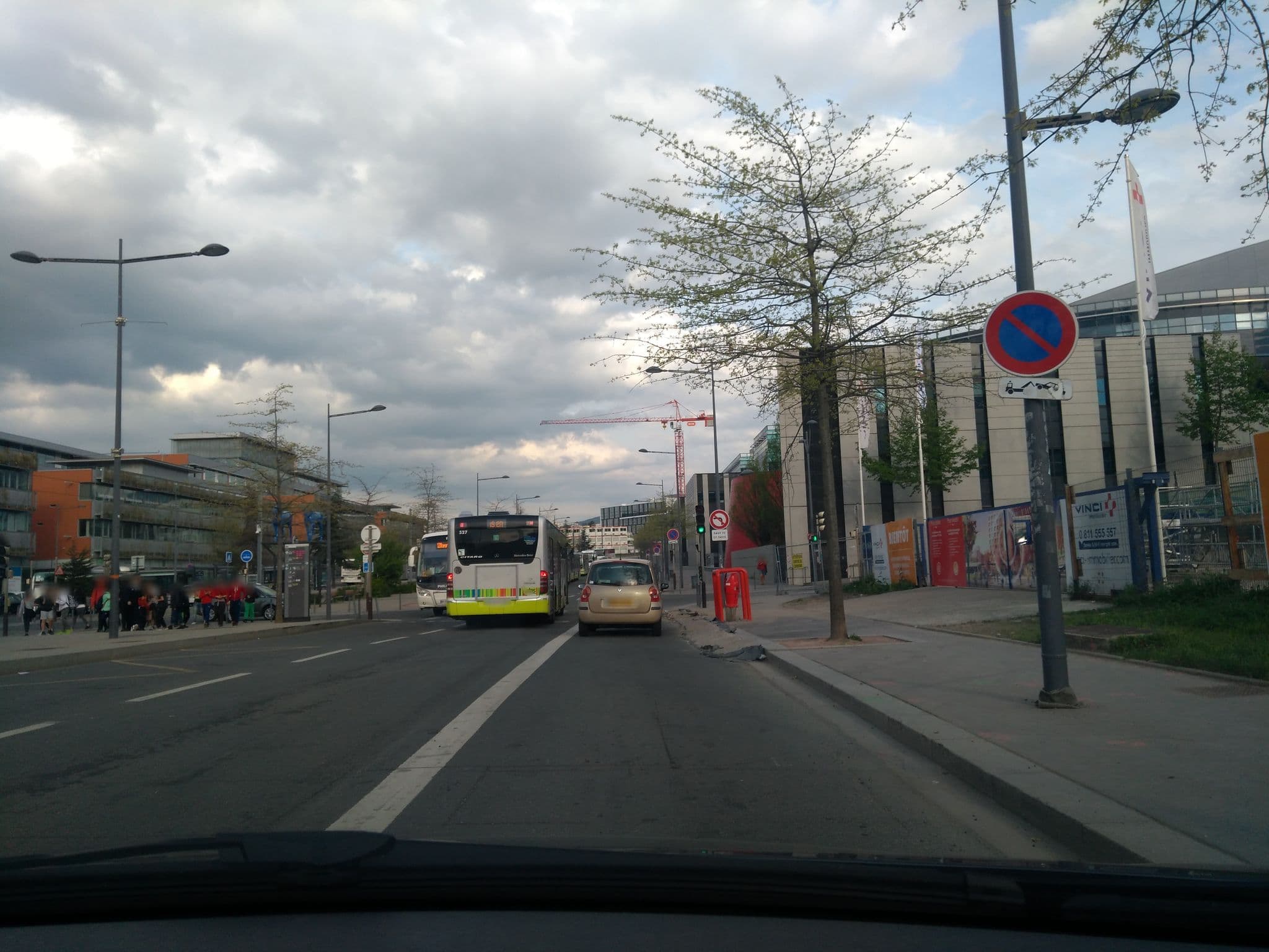 Street view near Novotel, Saint-Étienne — © remonet (CC BY-SA · Mapillary)