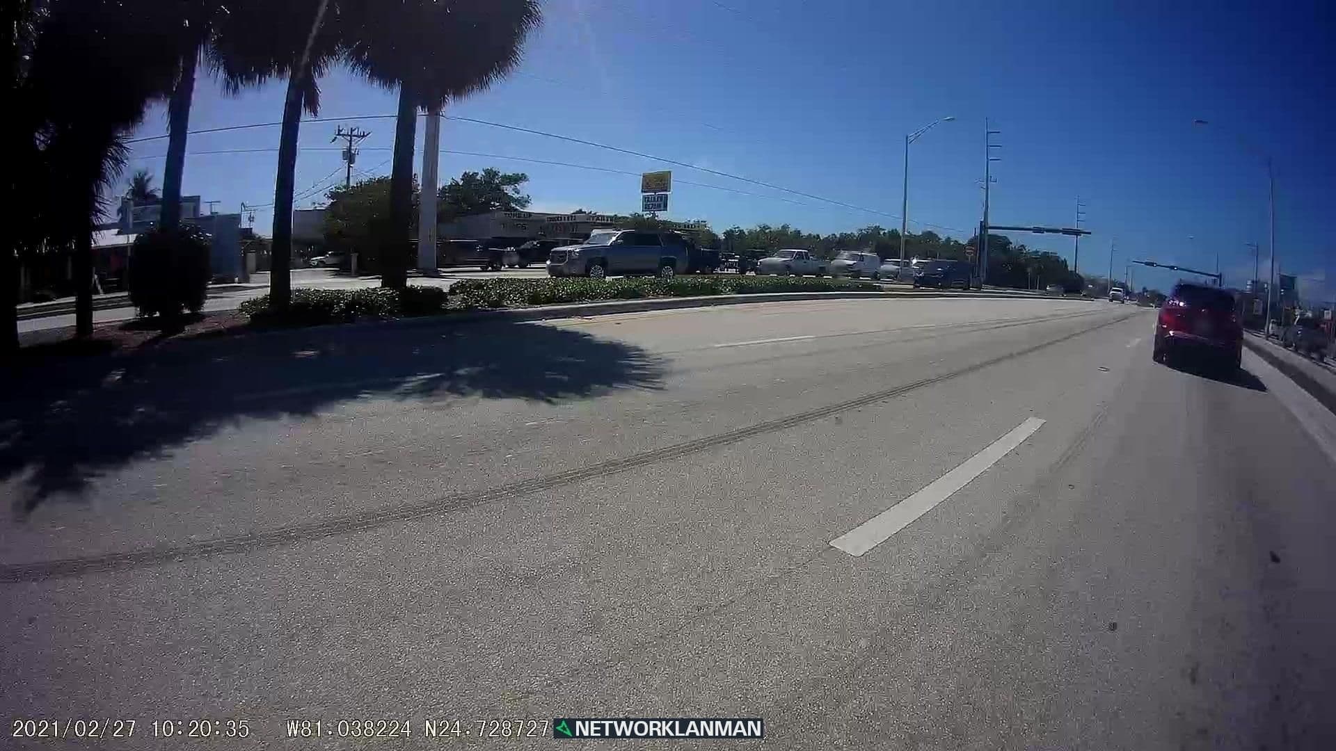 Street view near Indigo Reef Vacation Rentals, Marathon — © networklanman (CC BY-SA · Mapillary)