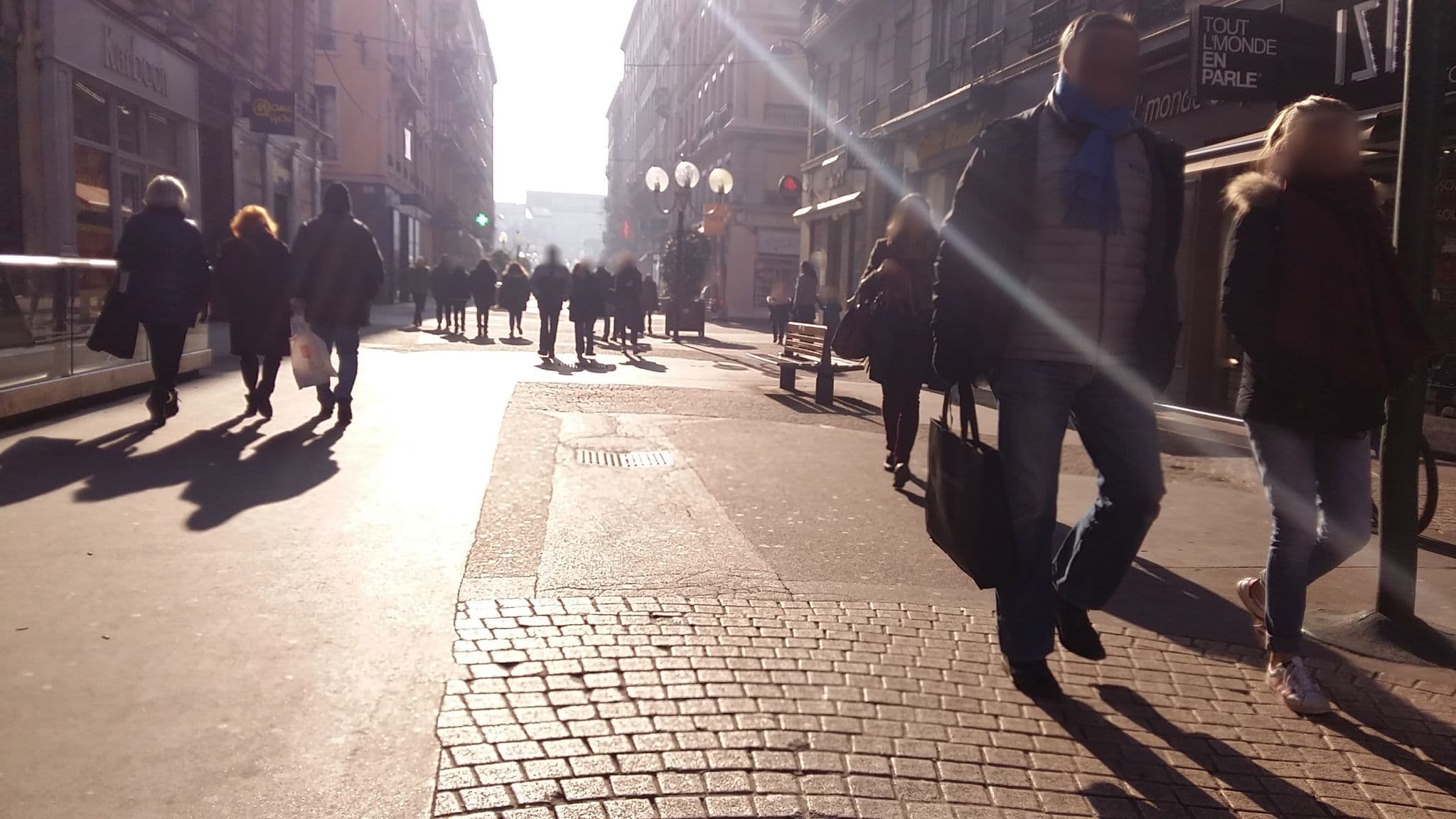 Street view near Hôtel Alexandra, Lyon 02 — © blueberry (CC BY-SA · Mapillary)