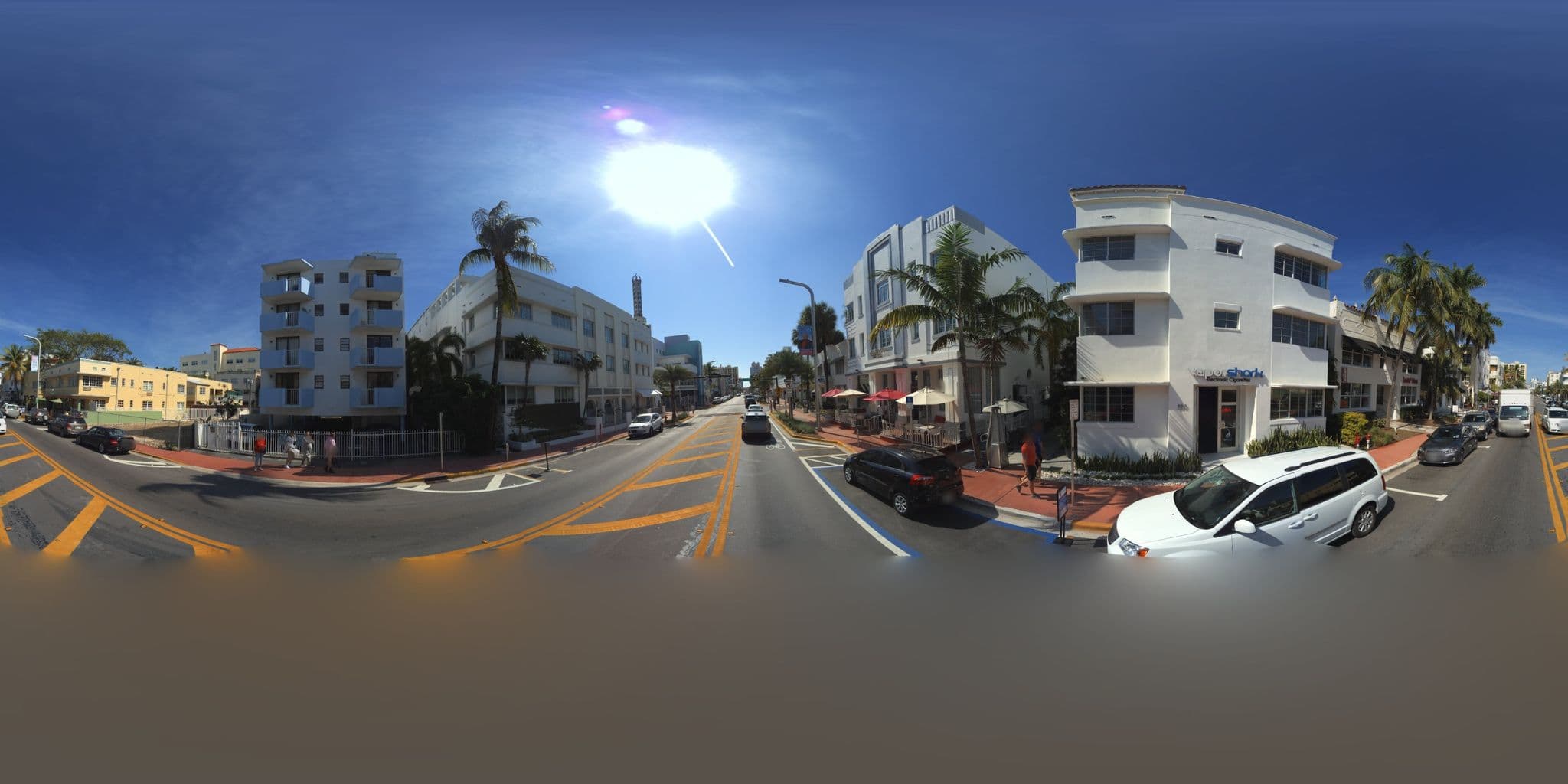 Street view near Lilly-Leon Hotel, Miami Beach — © microsoft (CC BY-SA · Mapillary)