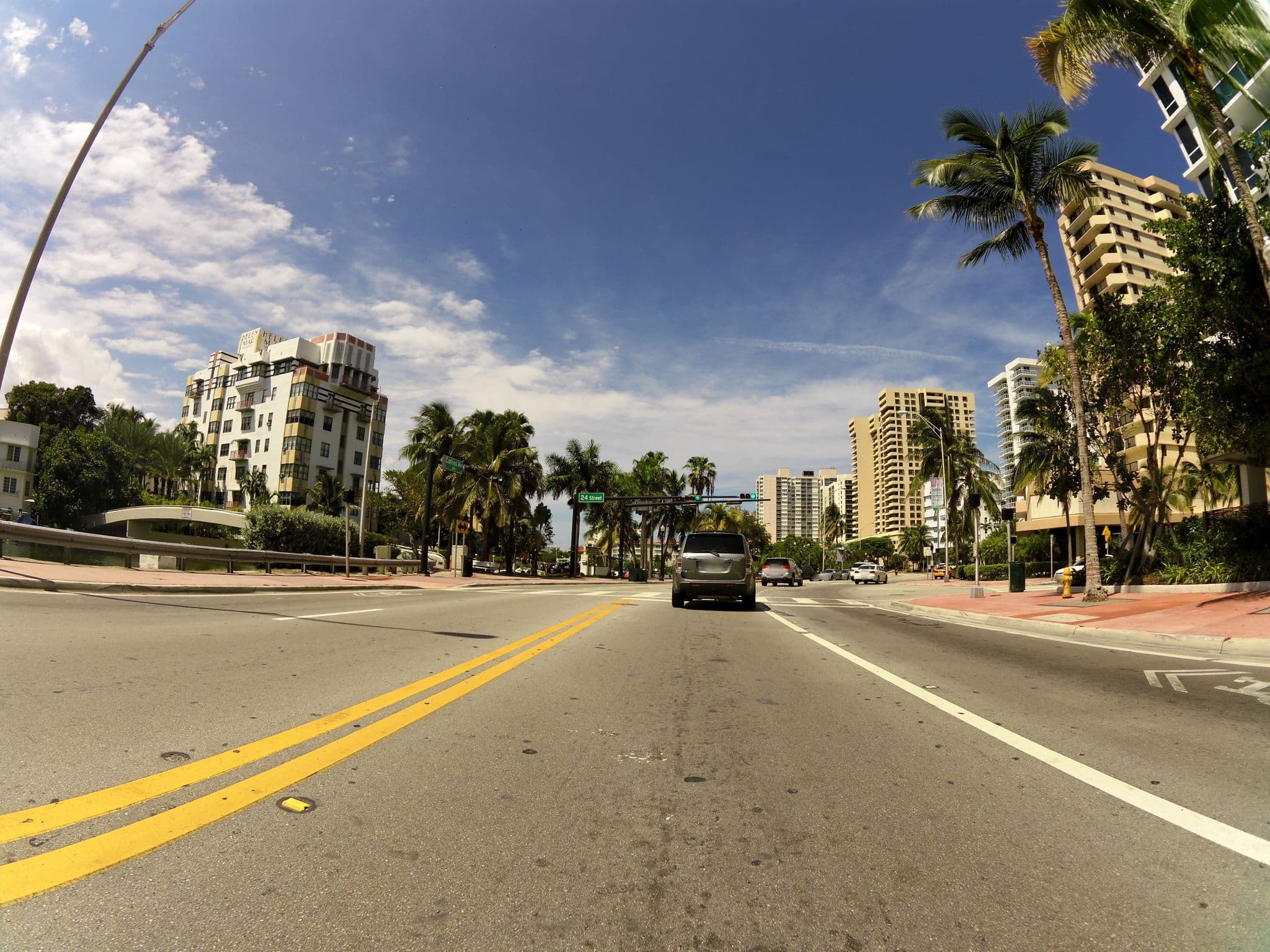 Street view near Gansevoort Hotel. Room 523, Miami Beach — © jlevente (CC BY-SA · Mapillary)