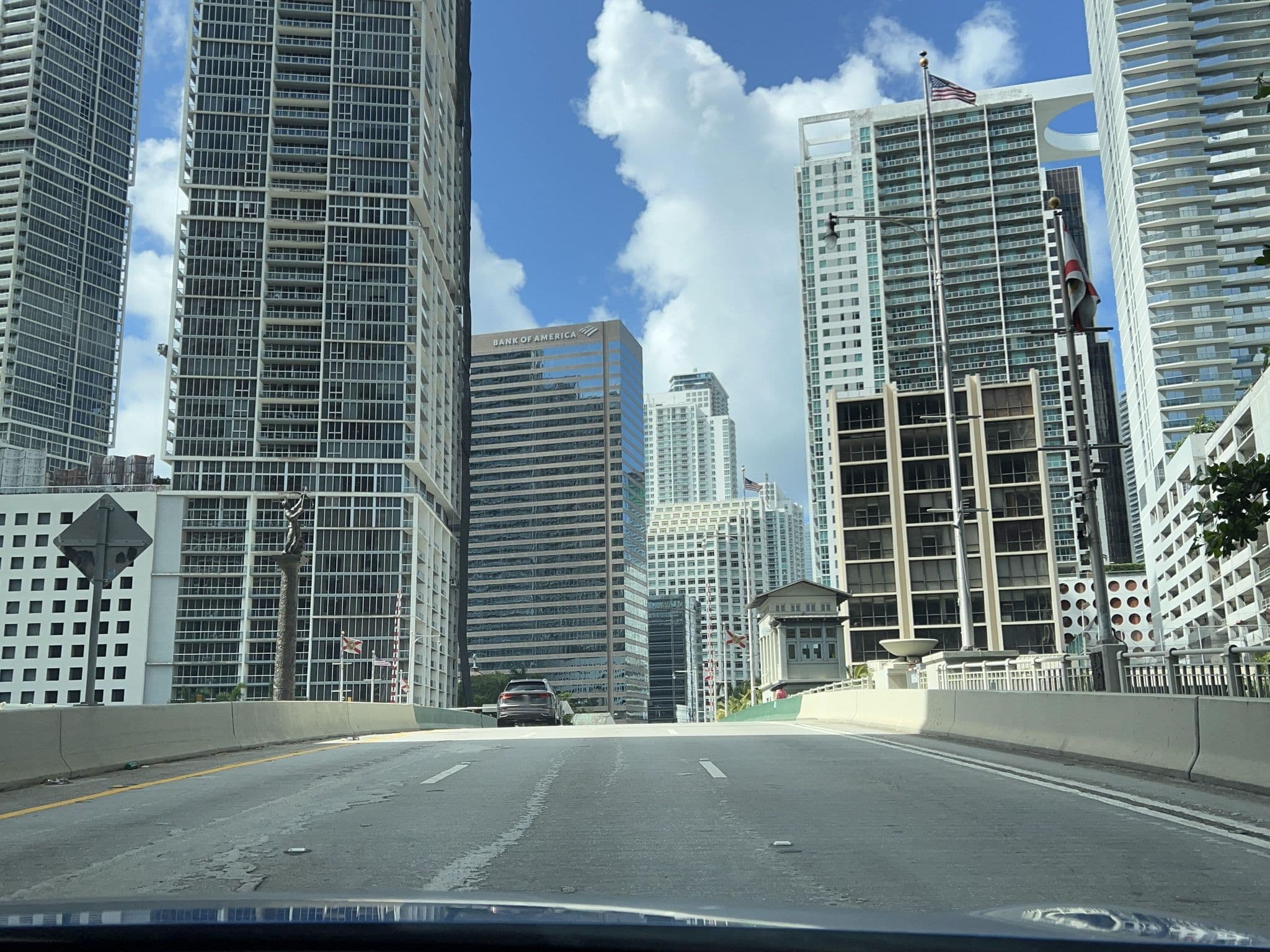 Street view near LIPS Cheerleader Party Hyatt Regency 17th Floor, Miami — © Satsuka_Osaka (CC BY-SA · Mapillary)