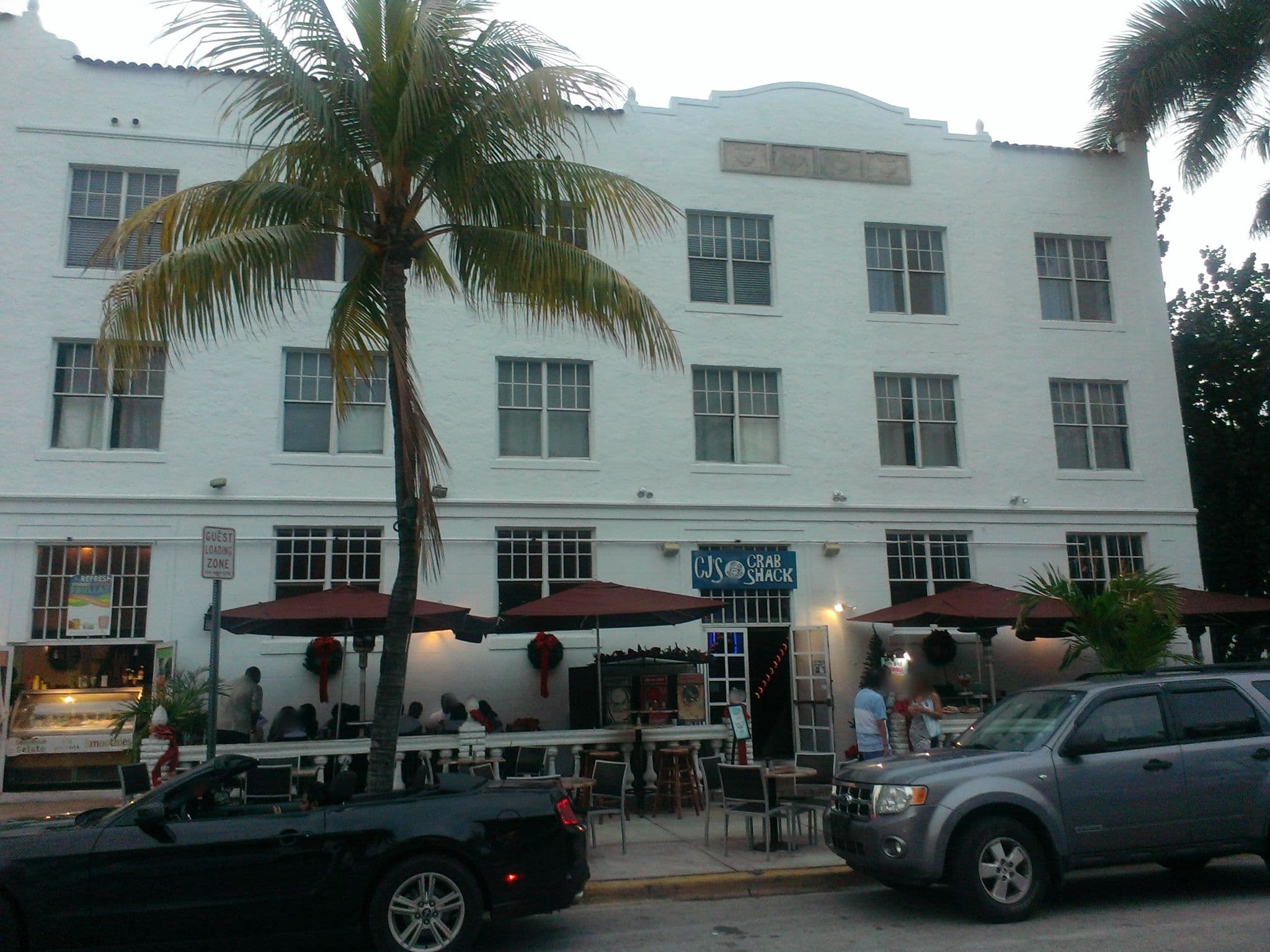 Street view near Beach Paradise Hotel, Miami Beach — © ramblin_jim_n_timlynn (CC BY-SA · Mapillary)
